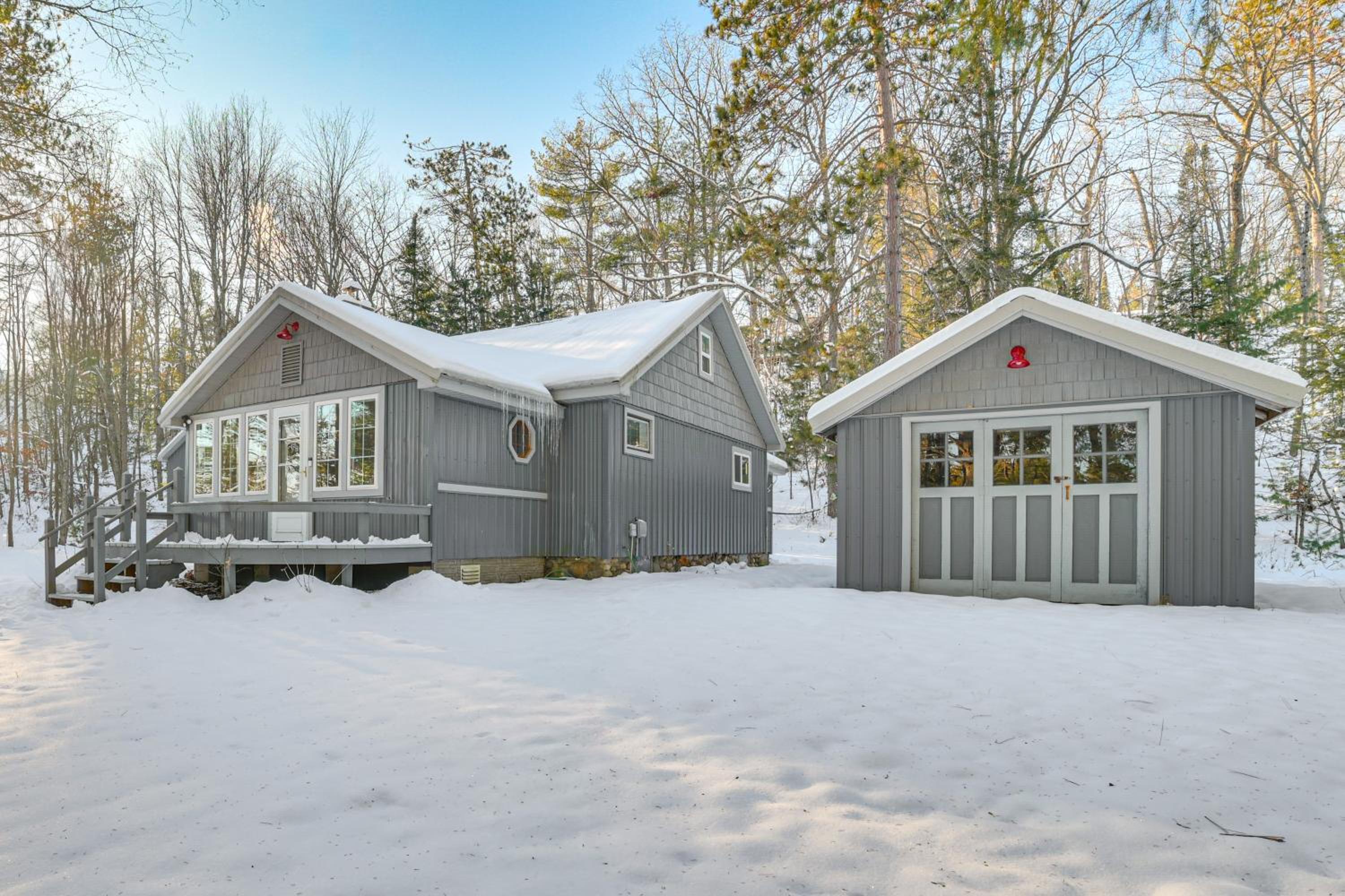Sturgeon River Gem! Outdoor recreation galore