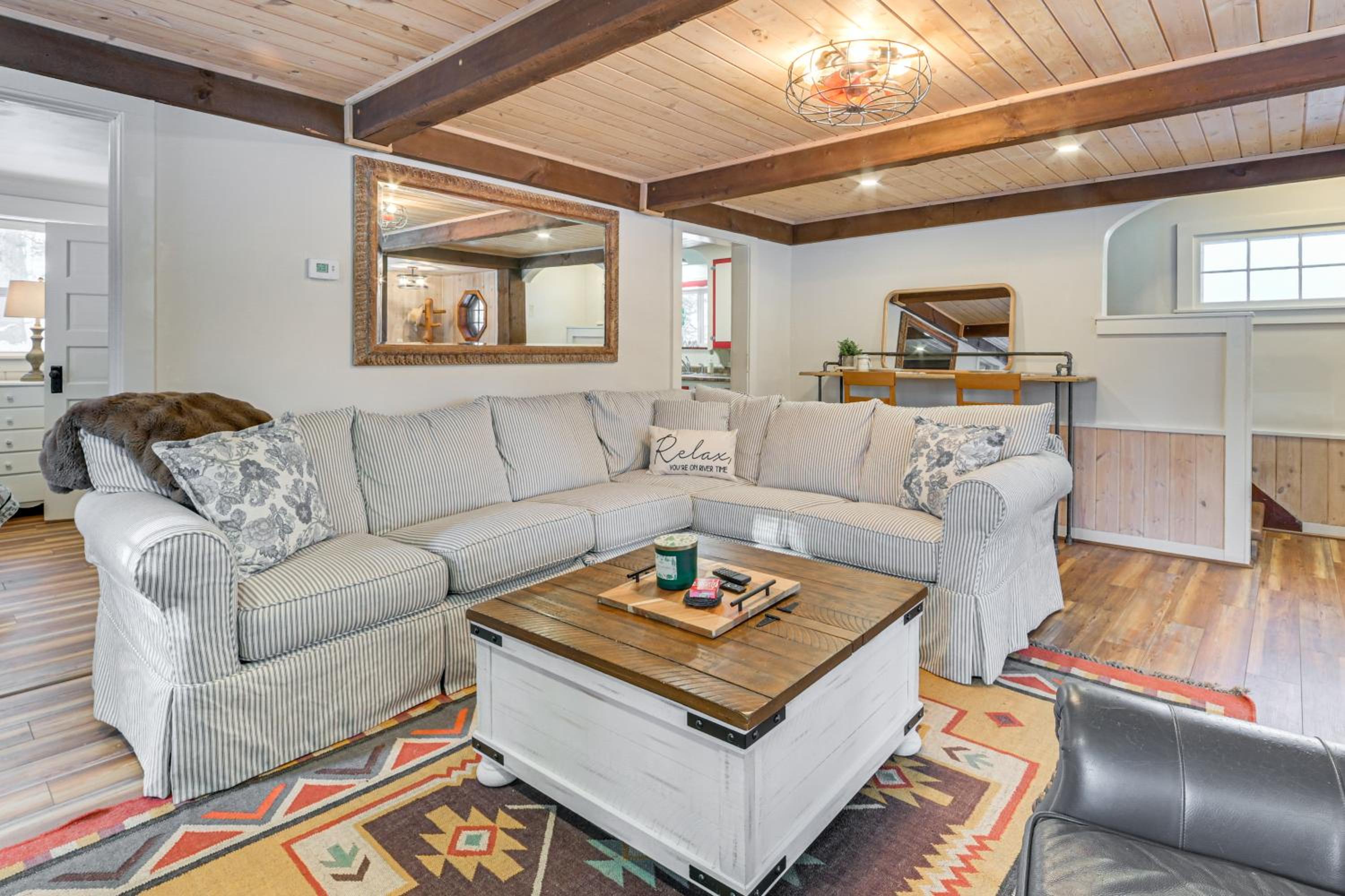 Sturgeon River Gem! Outdoor recreation galore