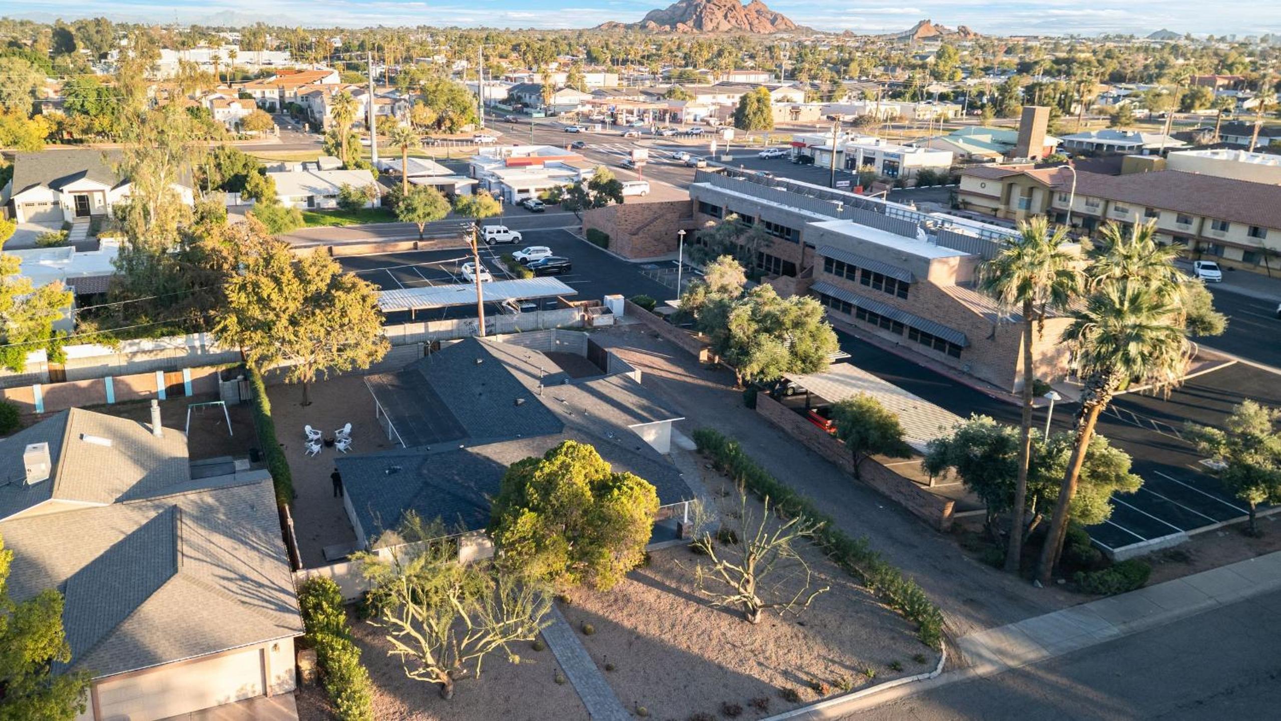 Fire Pit Covered Patio Near Old Town Scottsdale Arcadia Haven by AvantStay