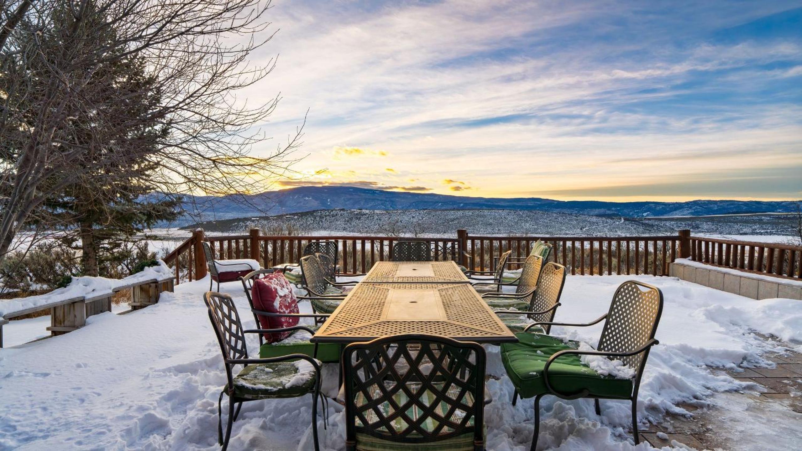 Sleeps 20 Secluded 7BDR Retreat on 71 Priv Acres Elkstone Lodge by AvantStay