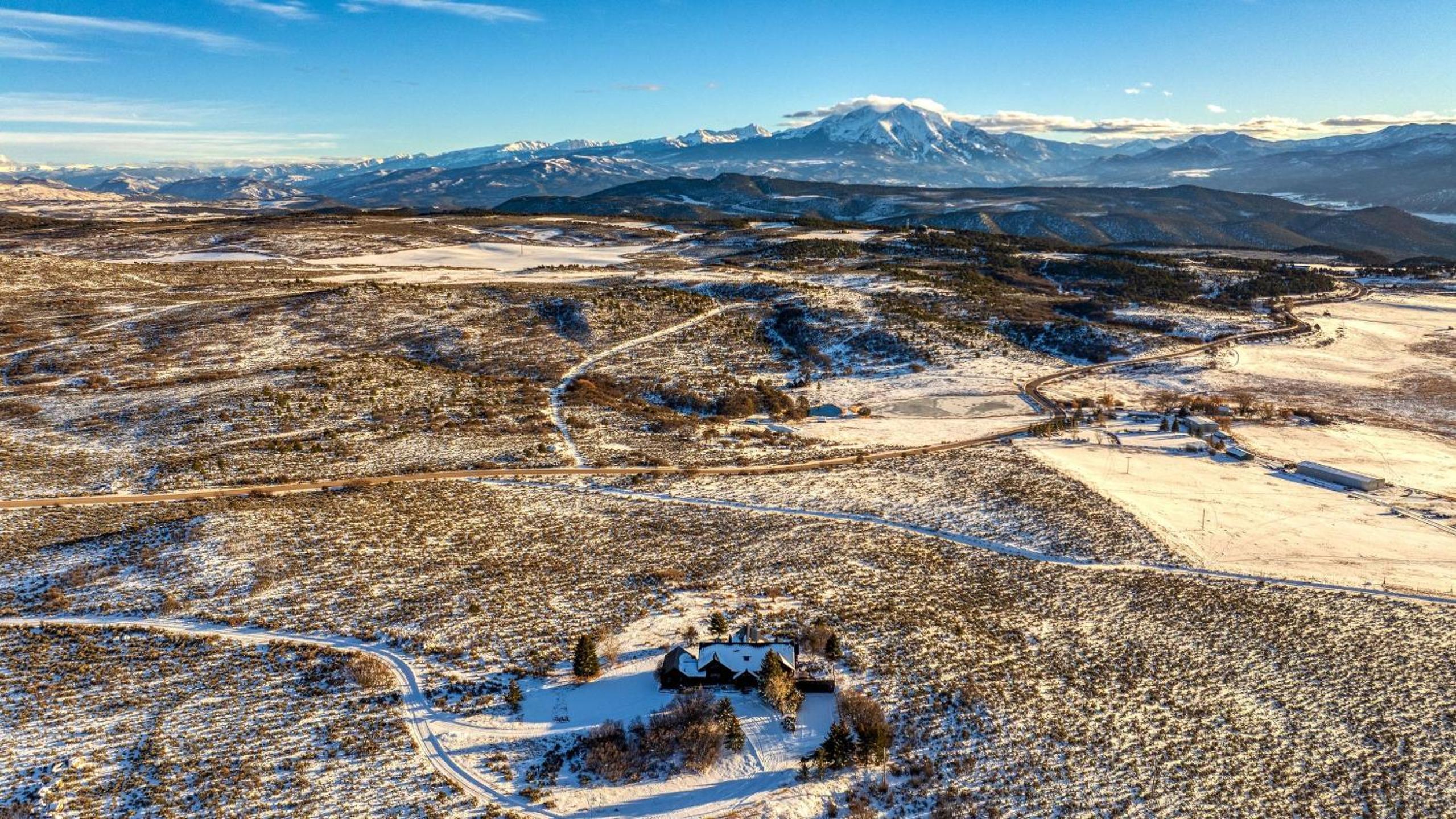Sleeps 20 Secluded 7BDR Retreat on 71 Priv Acres Elkstone Lodge by AvantStay
