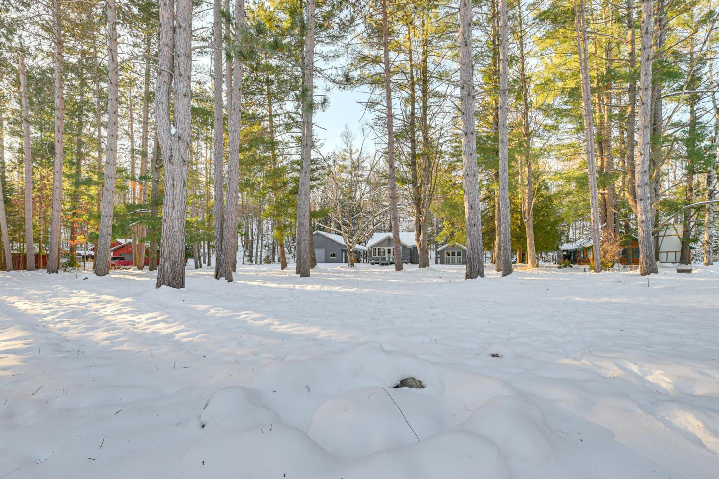 Sturgeon River Gem! Outdoor recreation galore