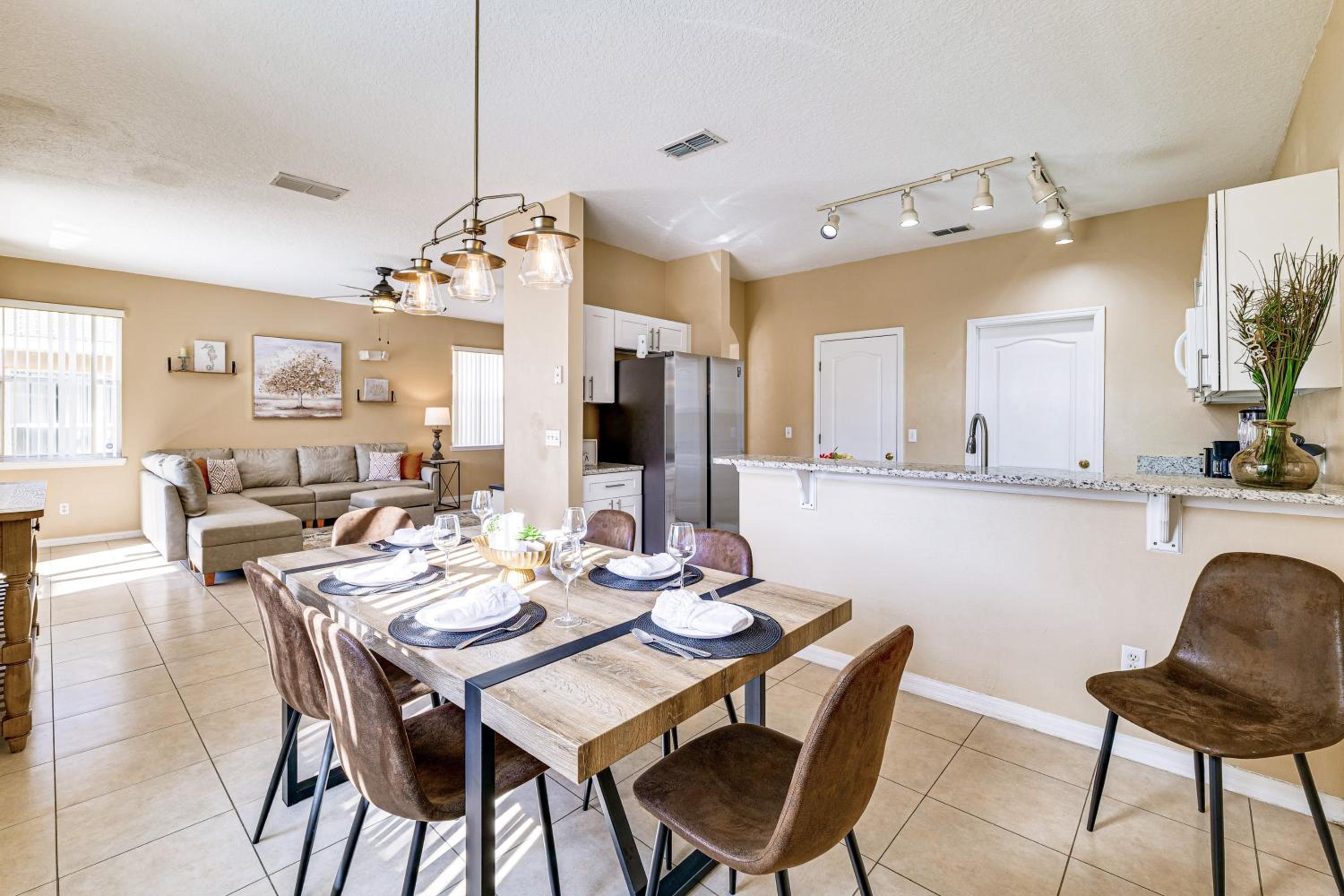 9 Mi to Disney Davenport Home with Pool and Game Room