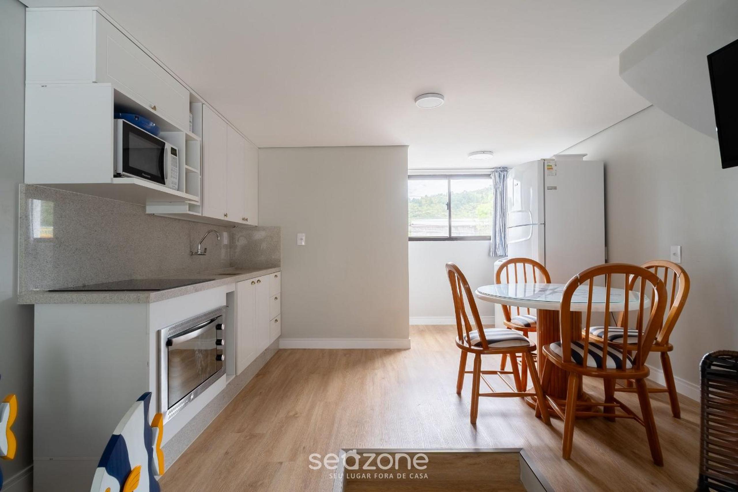 2b ap with direct beach access Floripa CRVA0007