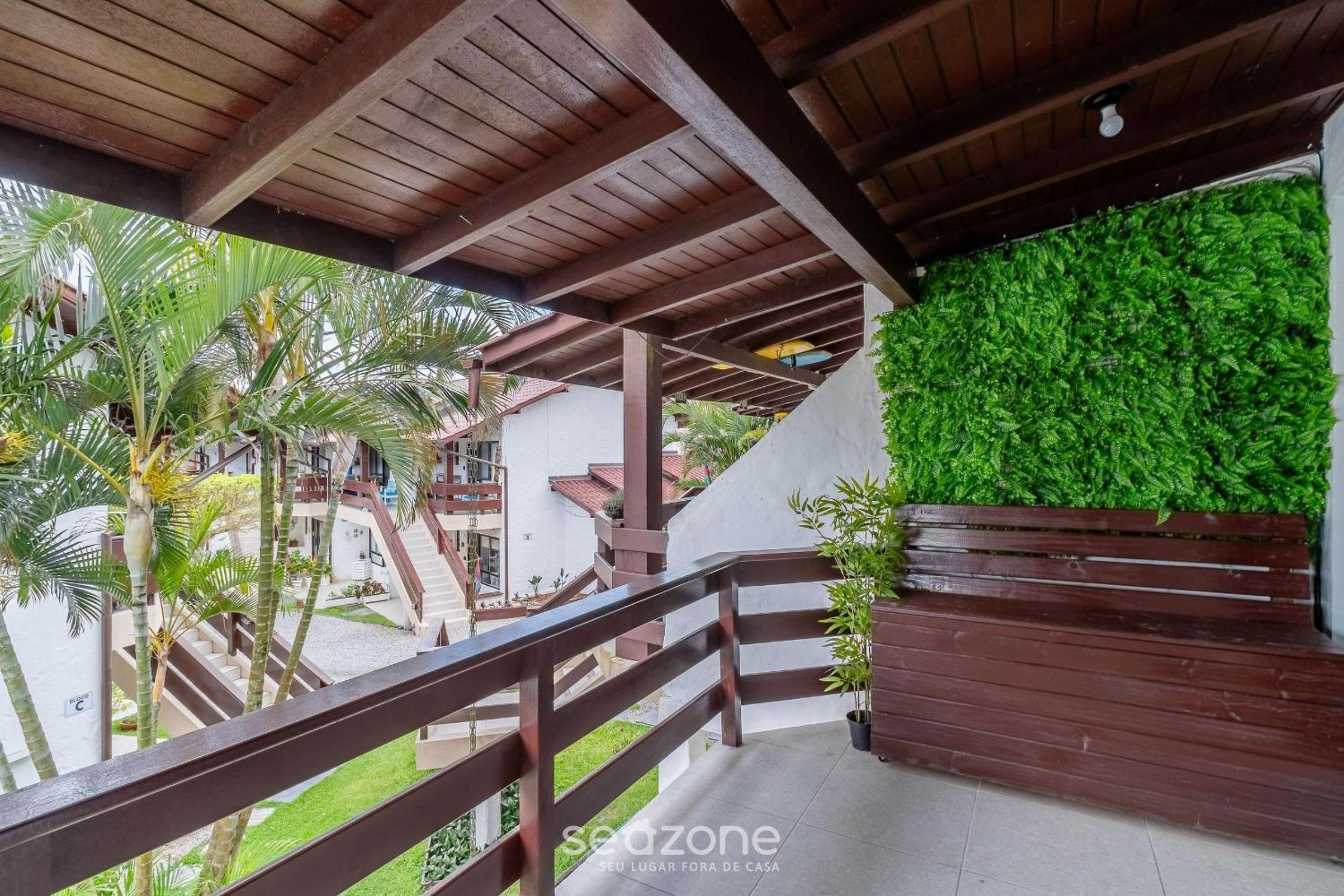 2b ap with direct beach access Floripa CRVA0007