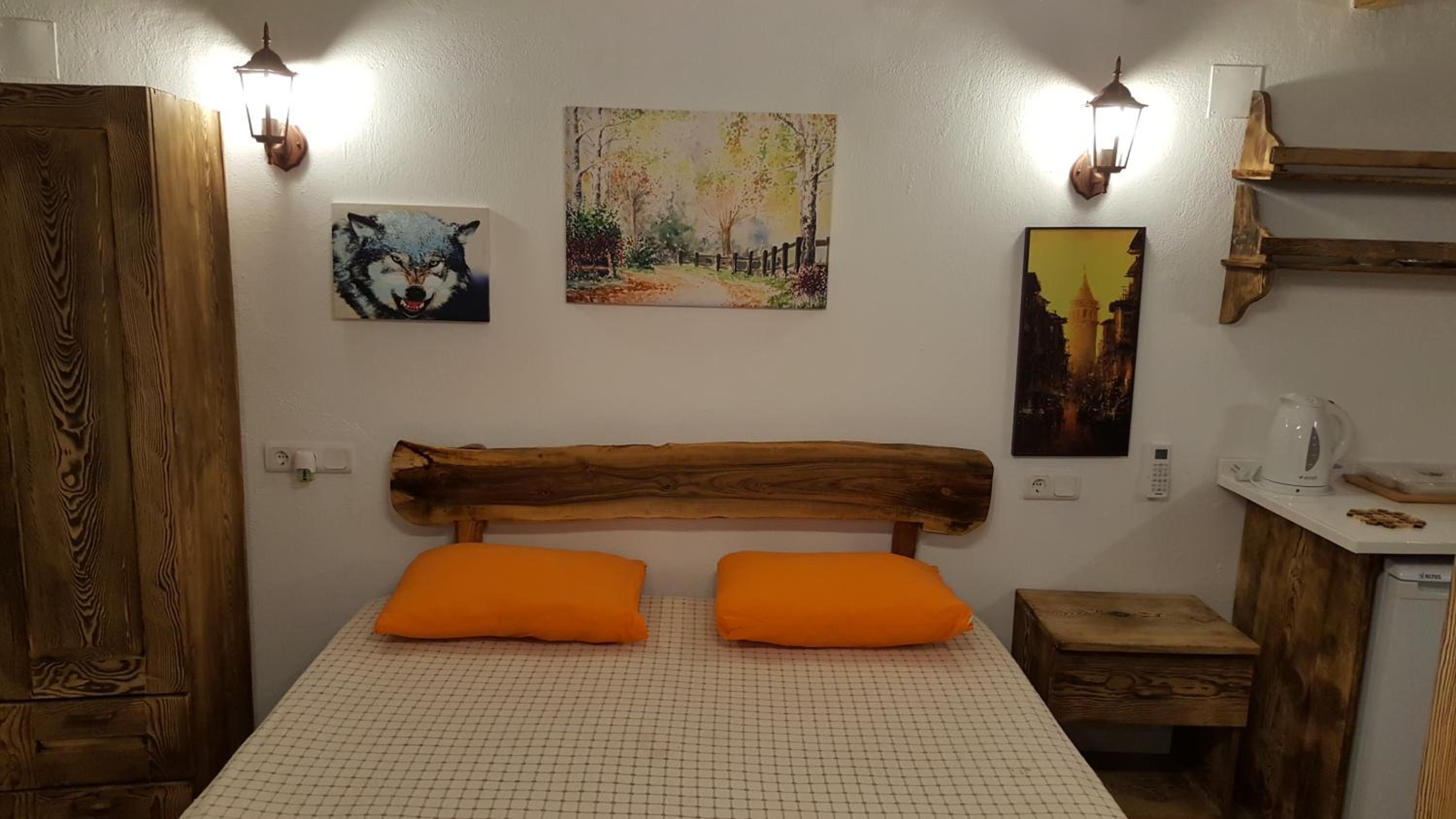 Karya Apartments