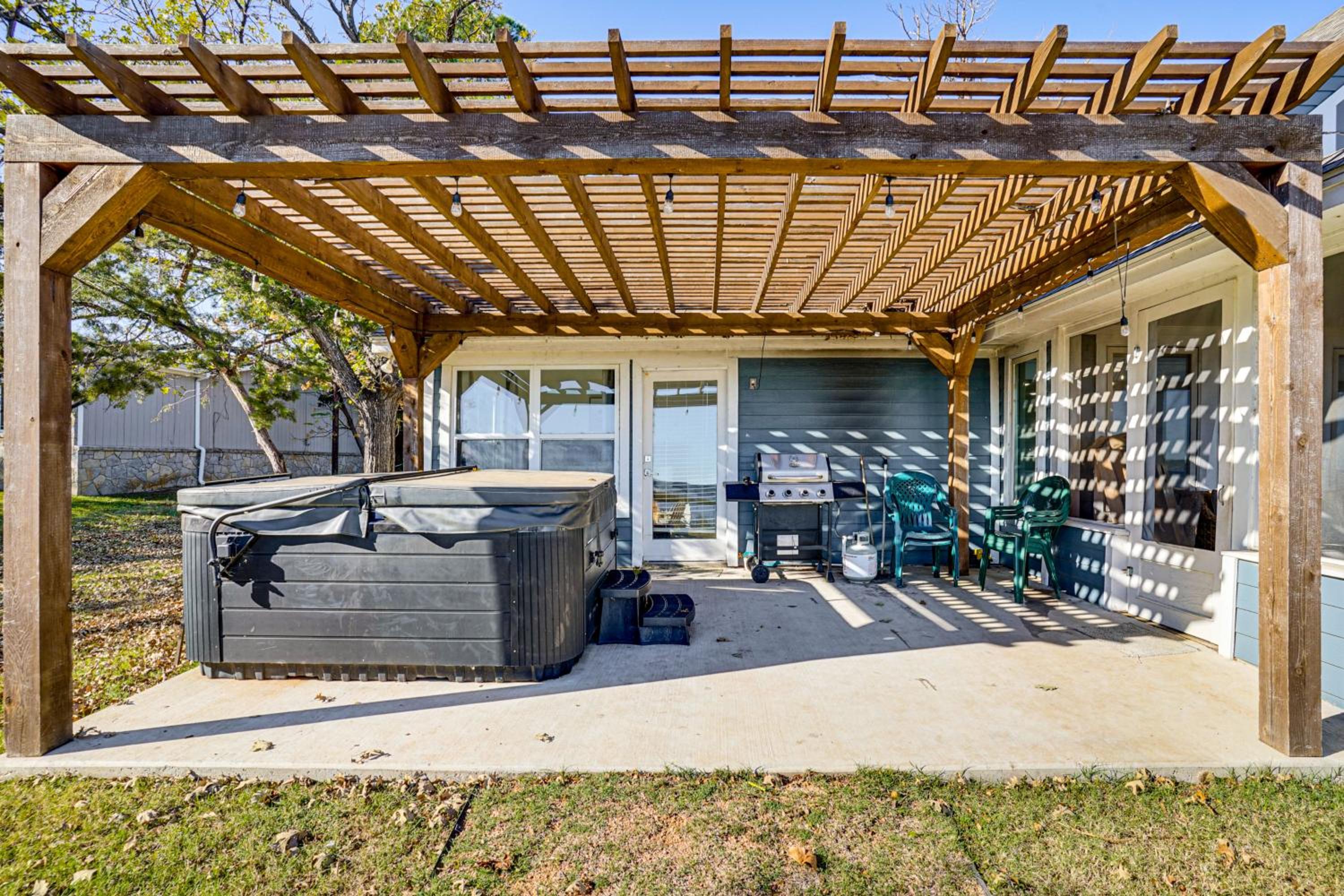 Private Sandy Shore! Possum Kingdom Lake House