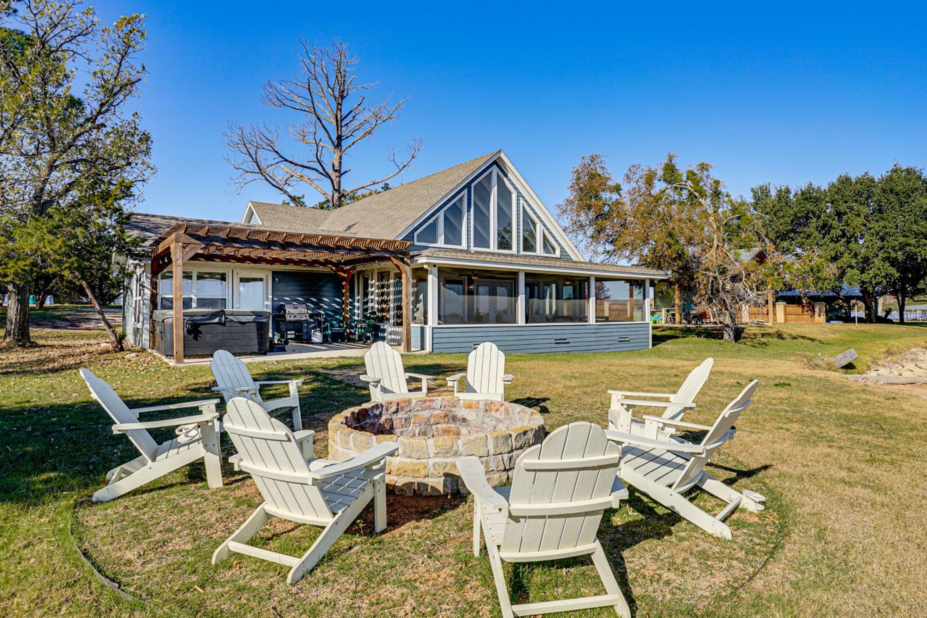 Private Sandy Shore! Possum Kingdom Lake House