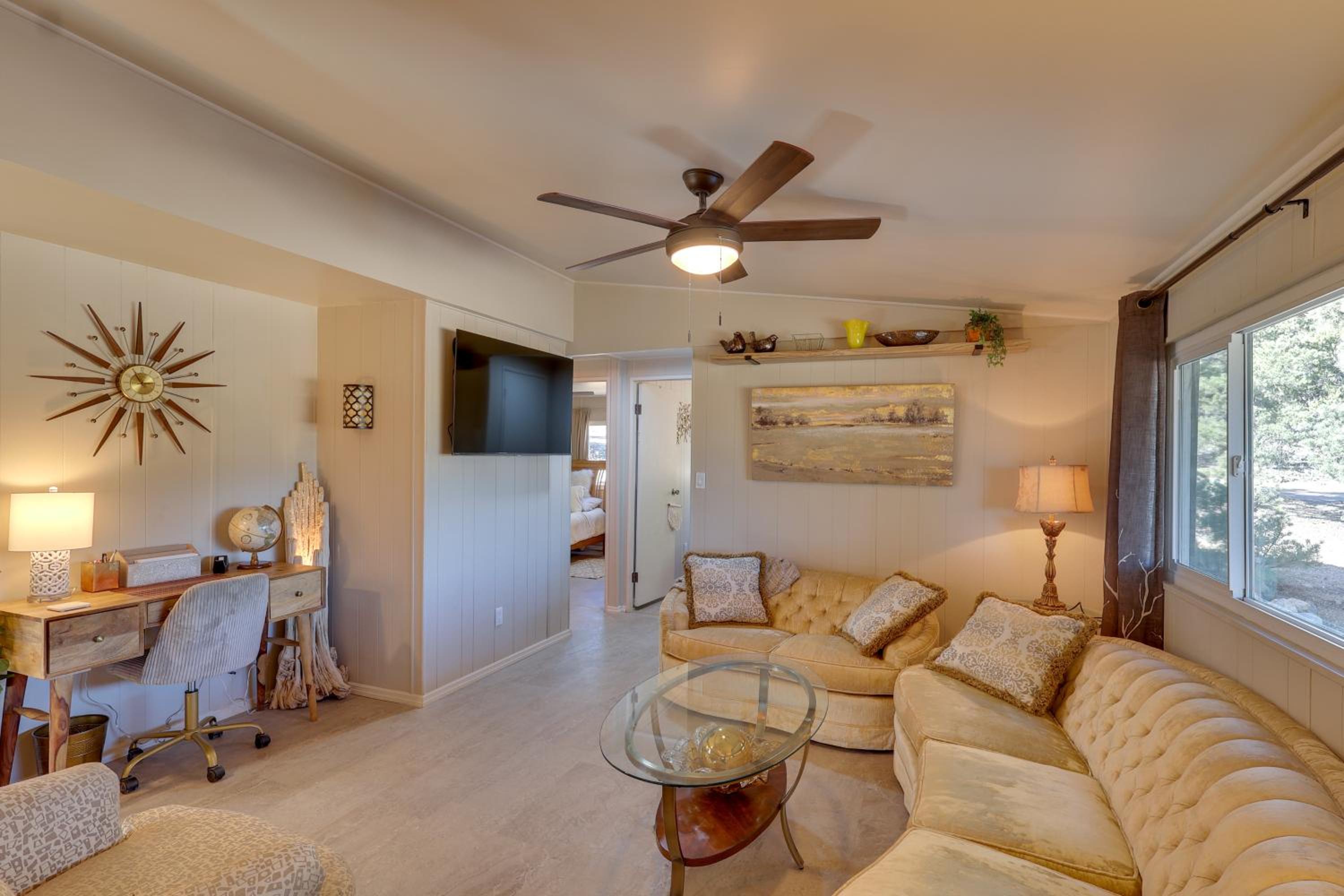 Hualapai Mtn Views on 2 Acres Thunderhead Home