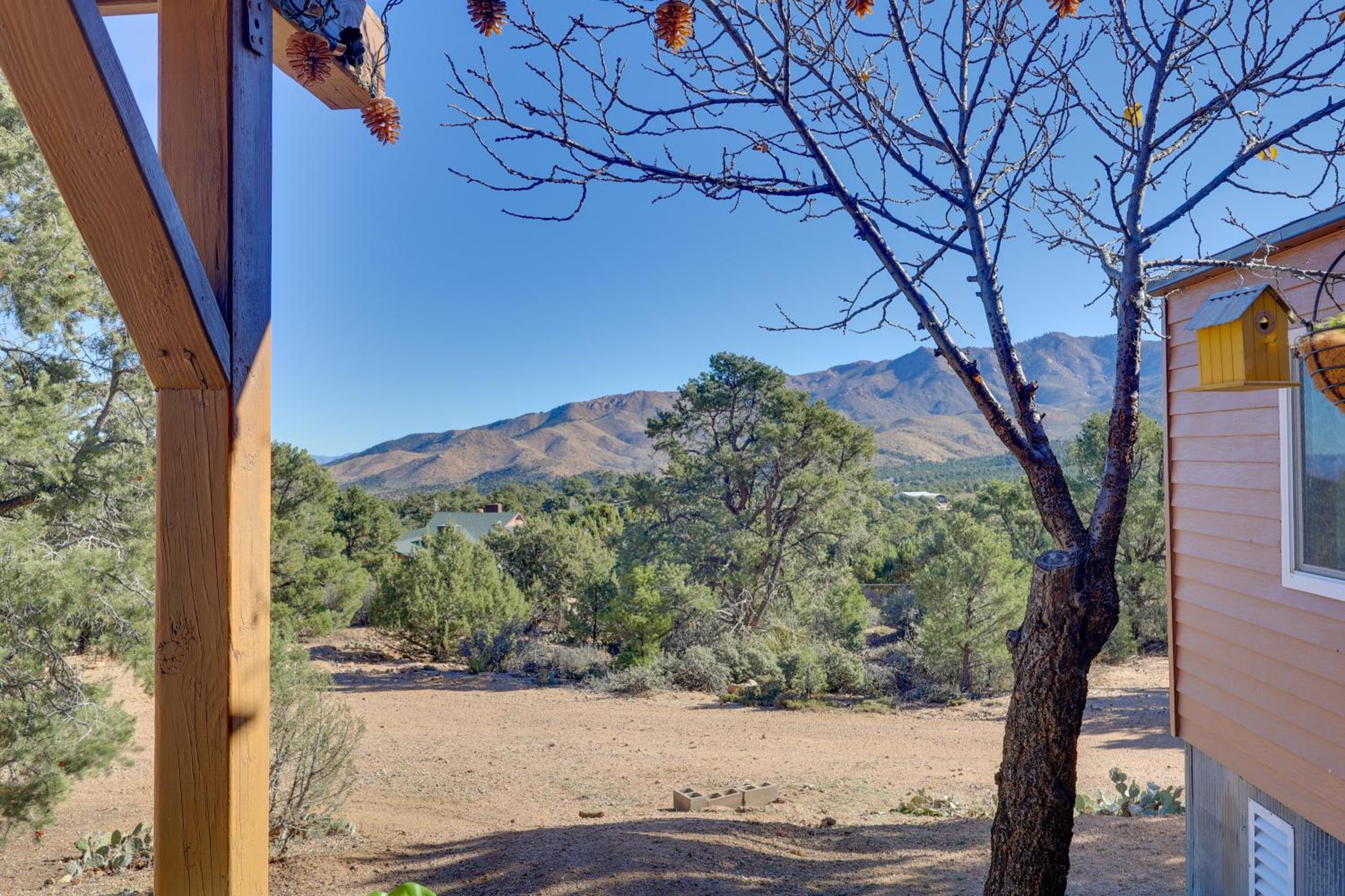Hualapai Mtn Views on 2 Acres Thunderhead Home