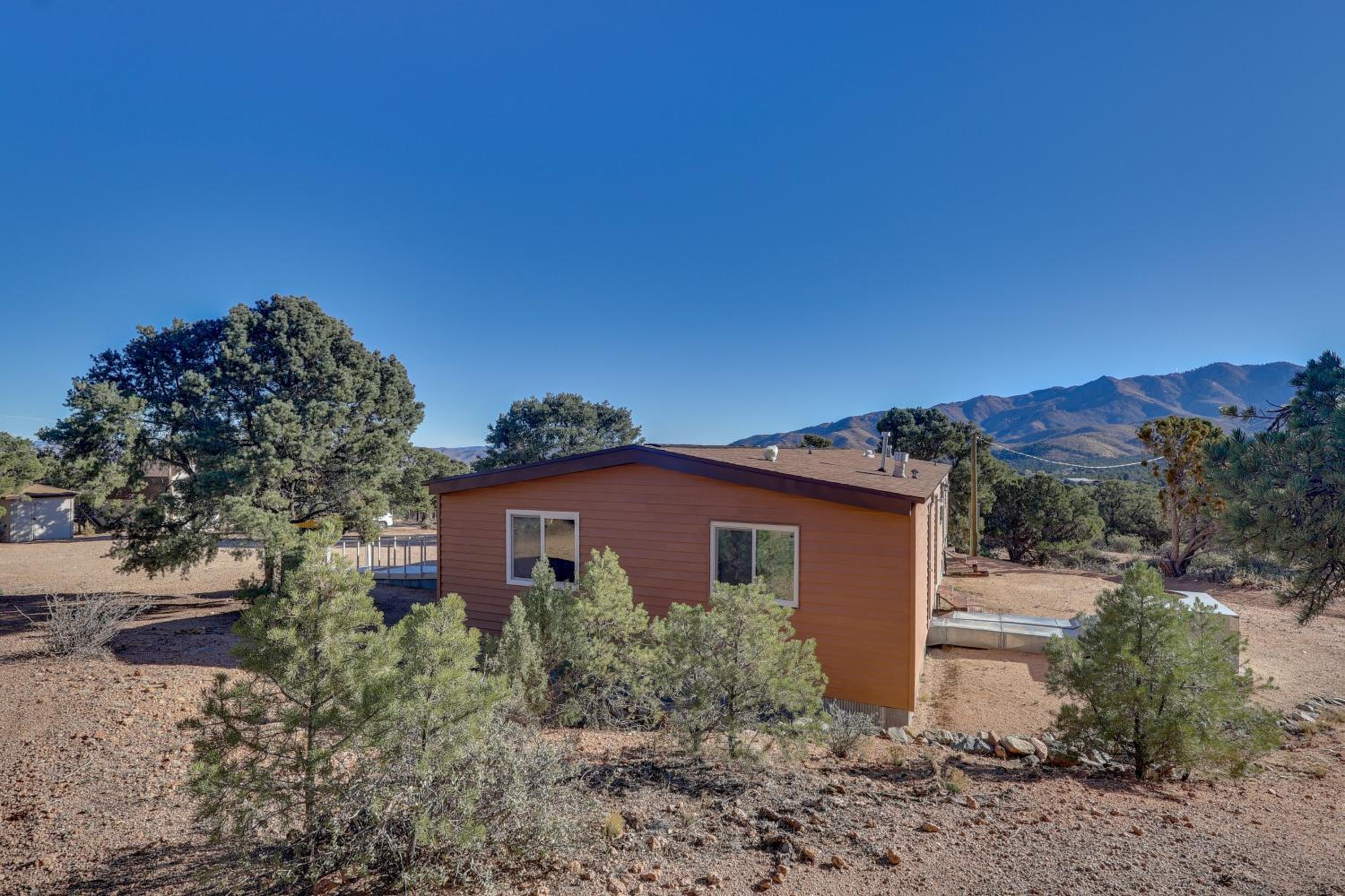 Hualapai Mtn Views on 2 Acres Thunderhead Home