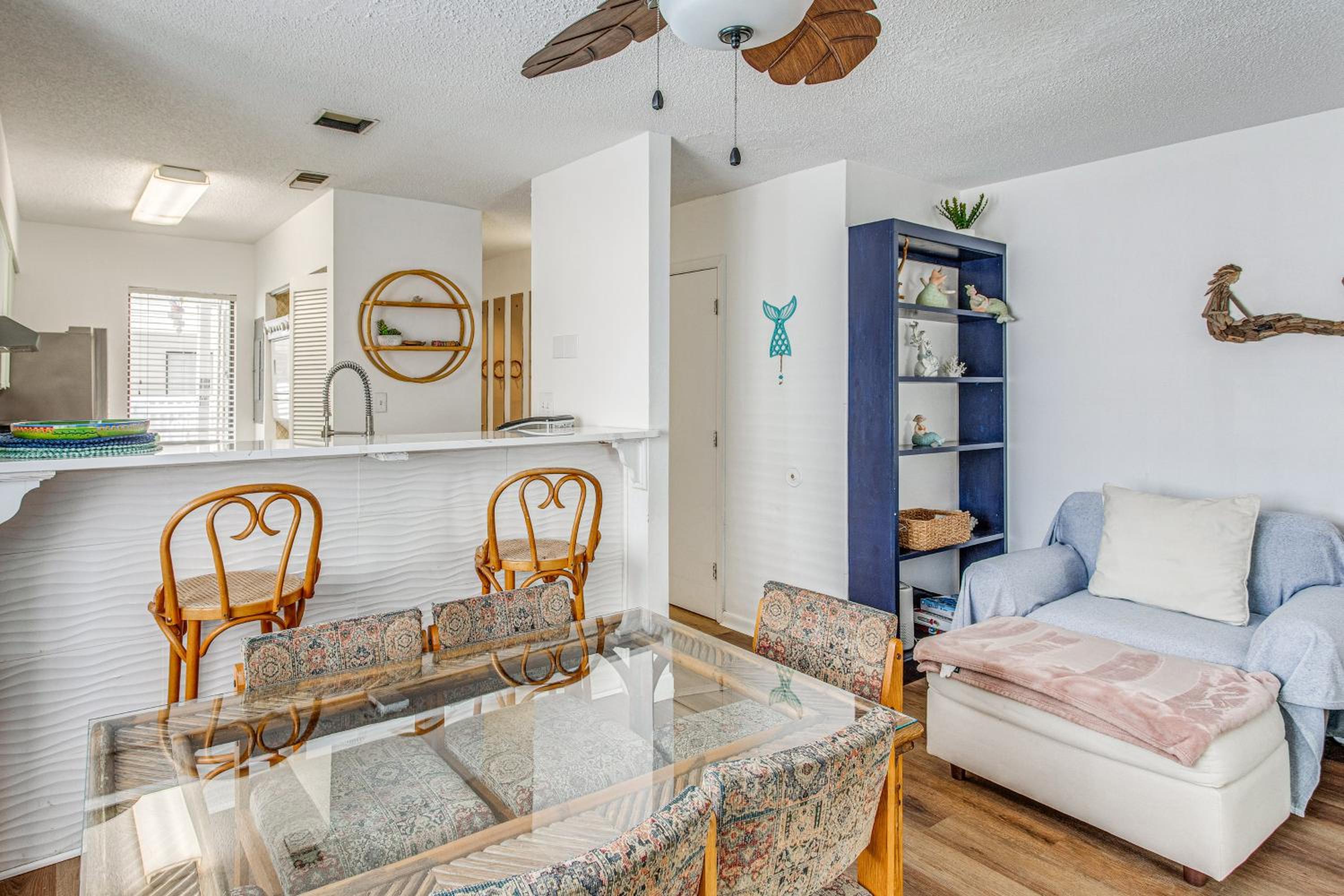 Golf, Explore and Walk to Shore! Myrtle Beach Unit