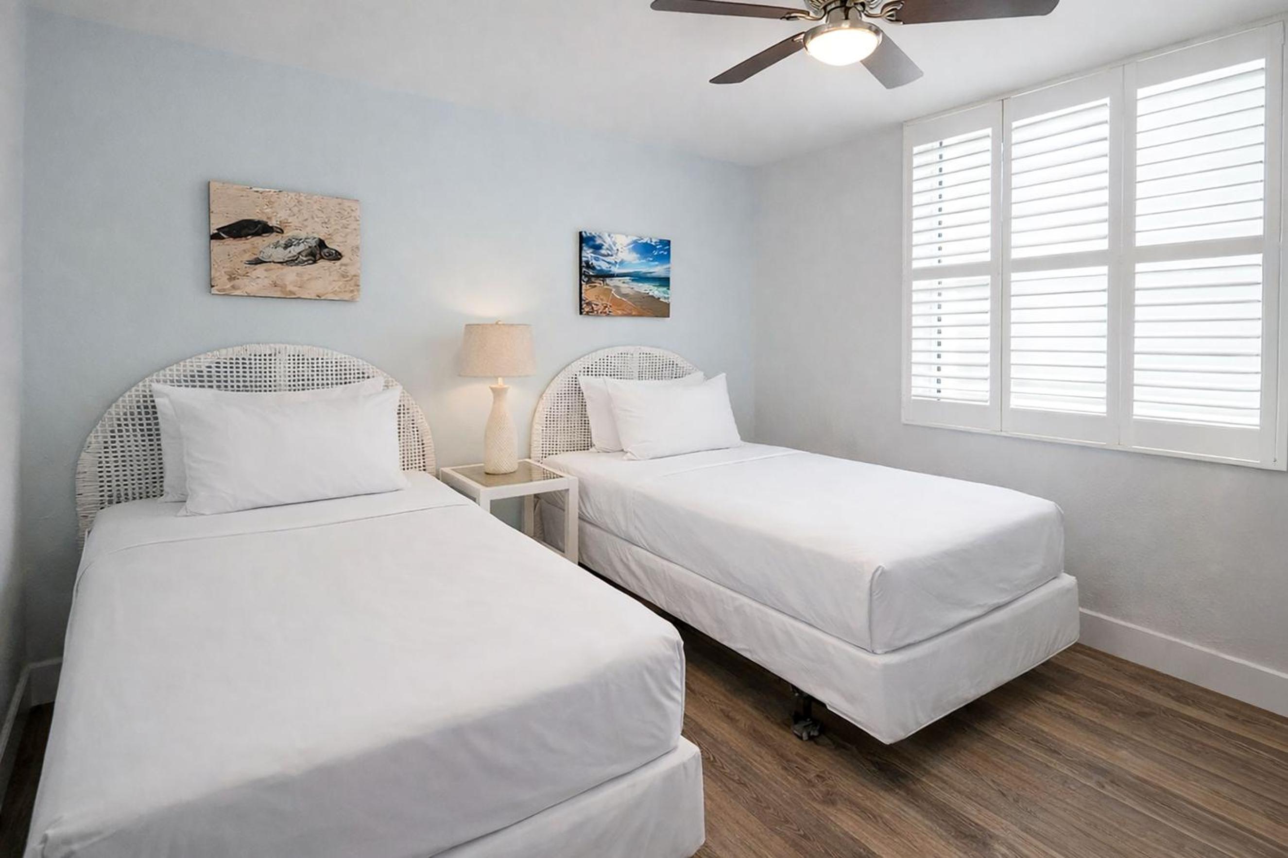 Kihei Akahi D-515: Newly Renovated Ocean View, No Carpet, 3 Zone Split AC, Wi-Fi