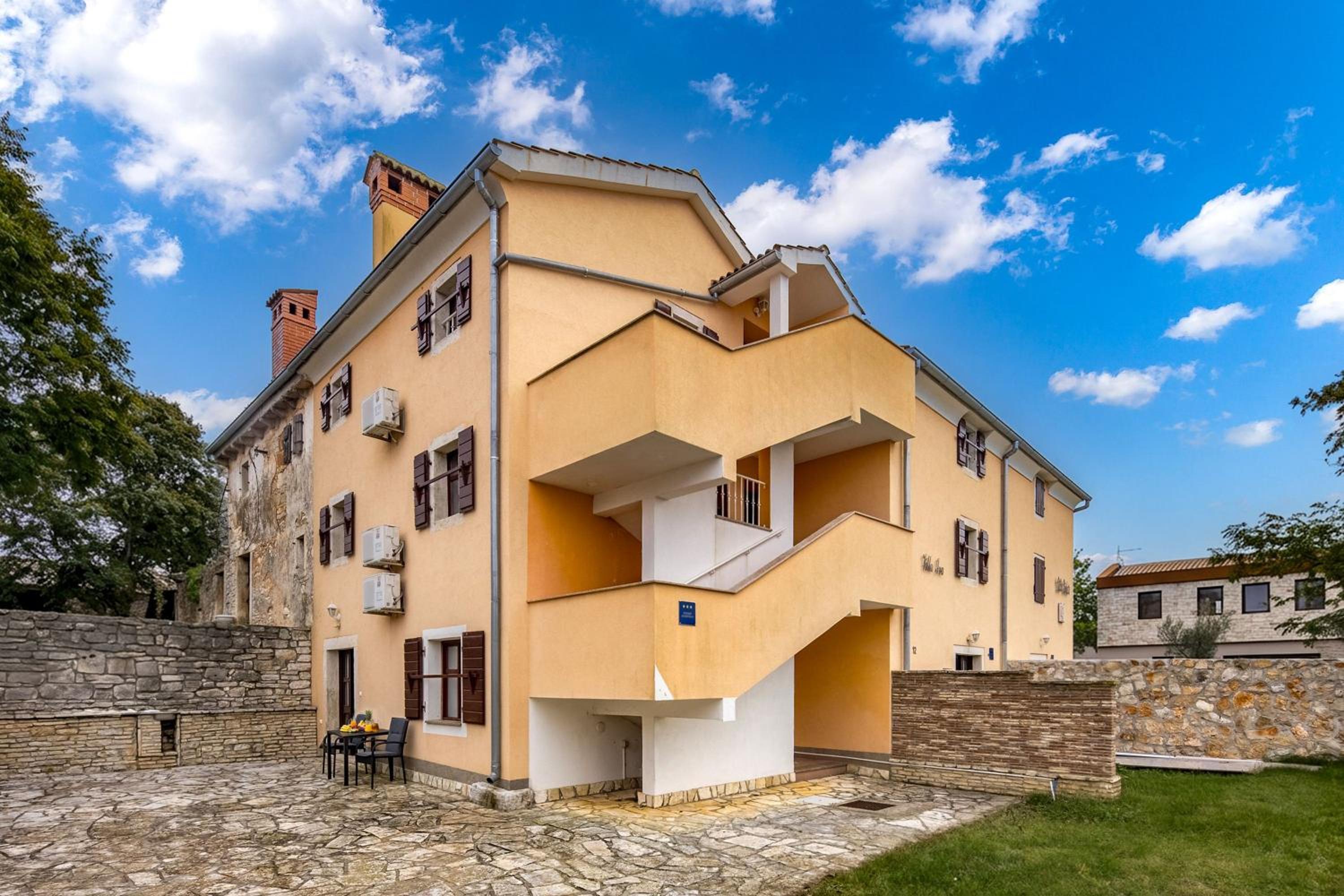 Iva Apartments