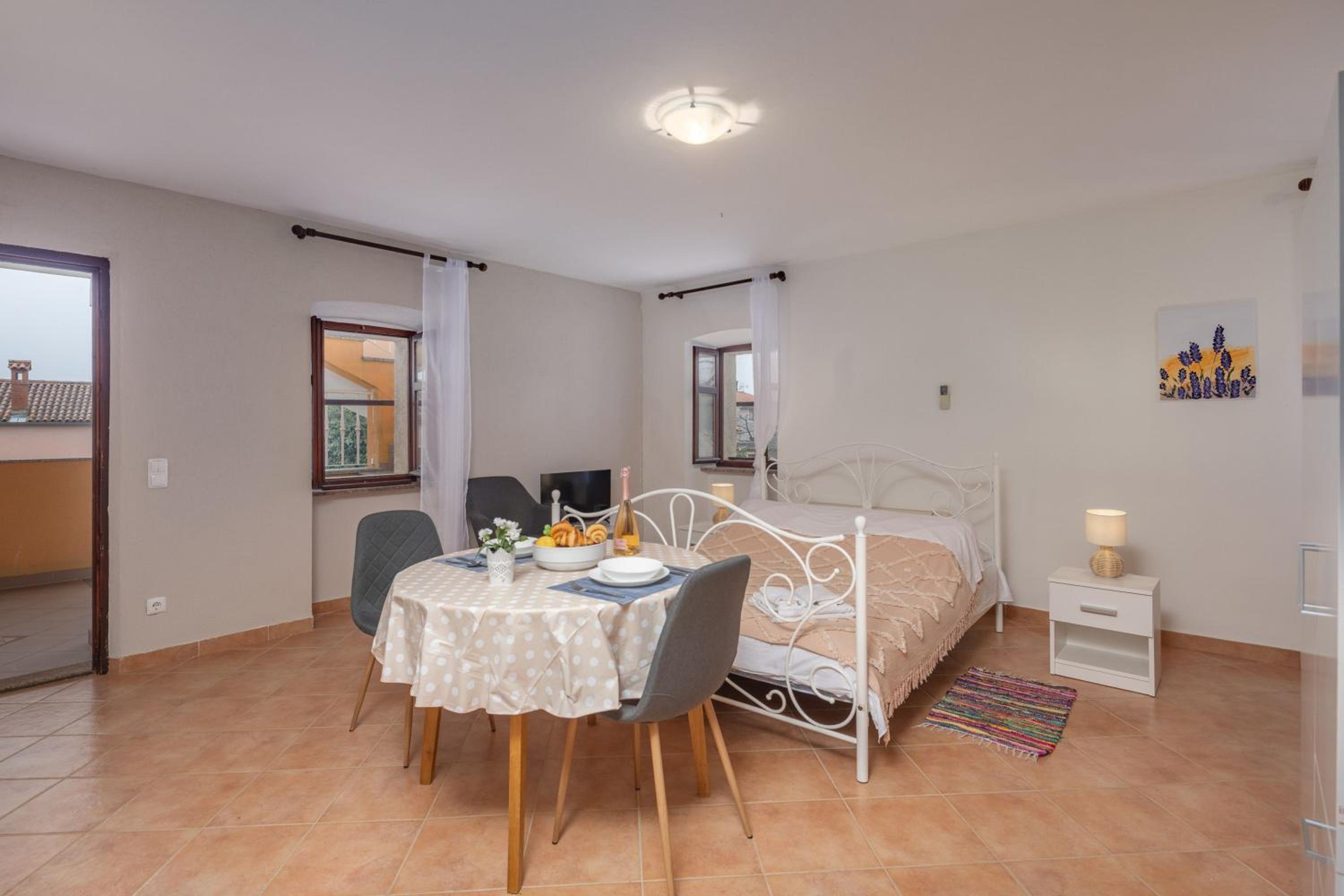 Iva Apartments