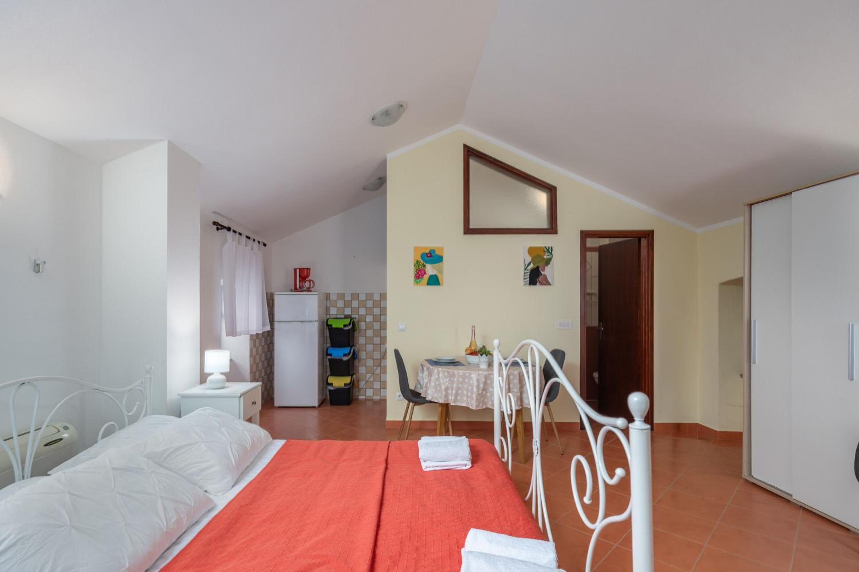 Iva Apartments