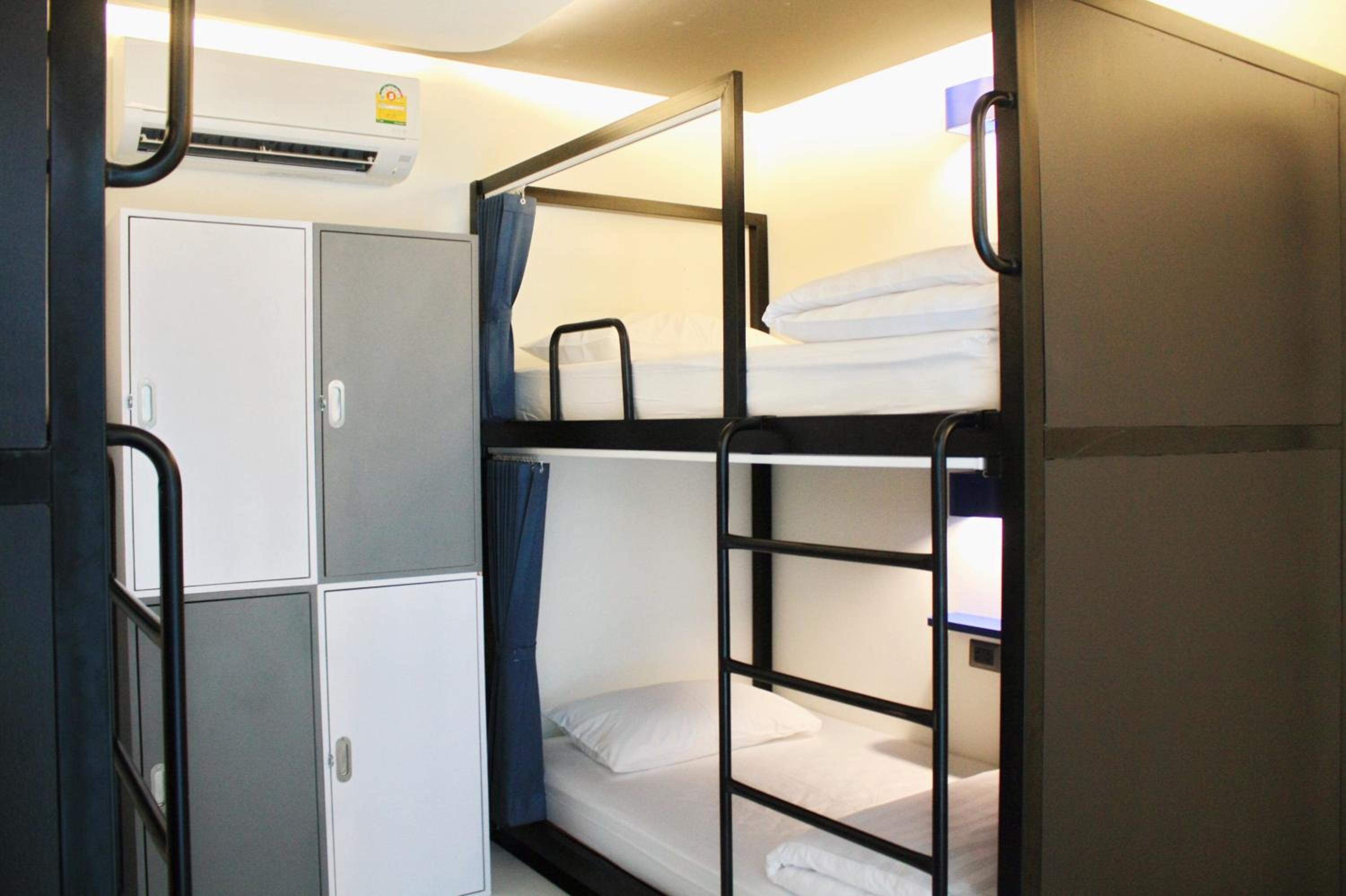 BearPacker Patong Hostel