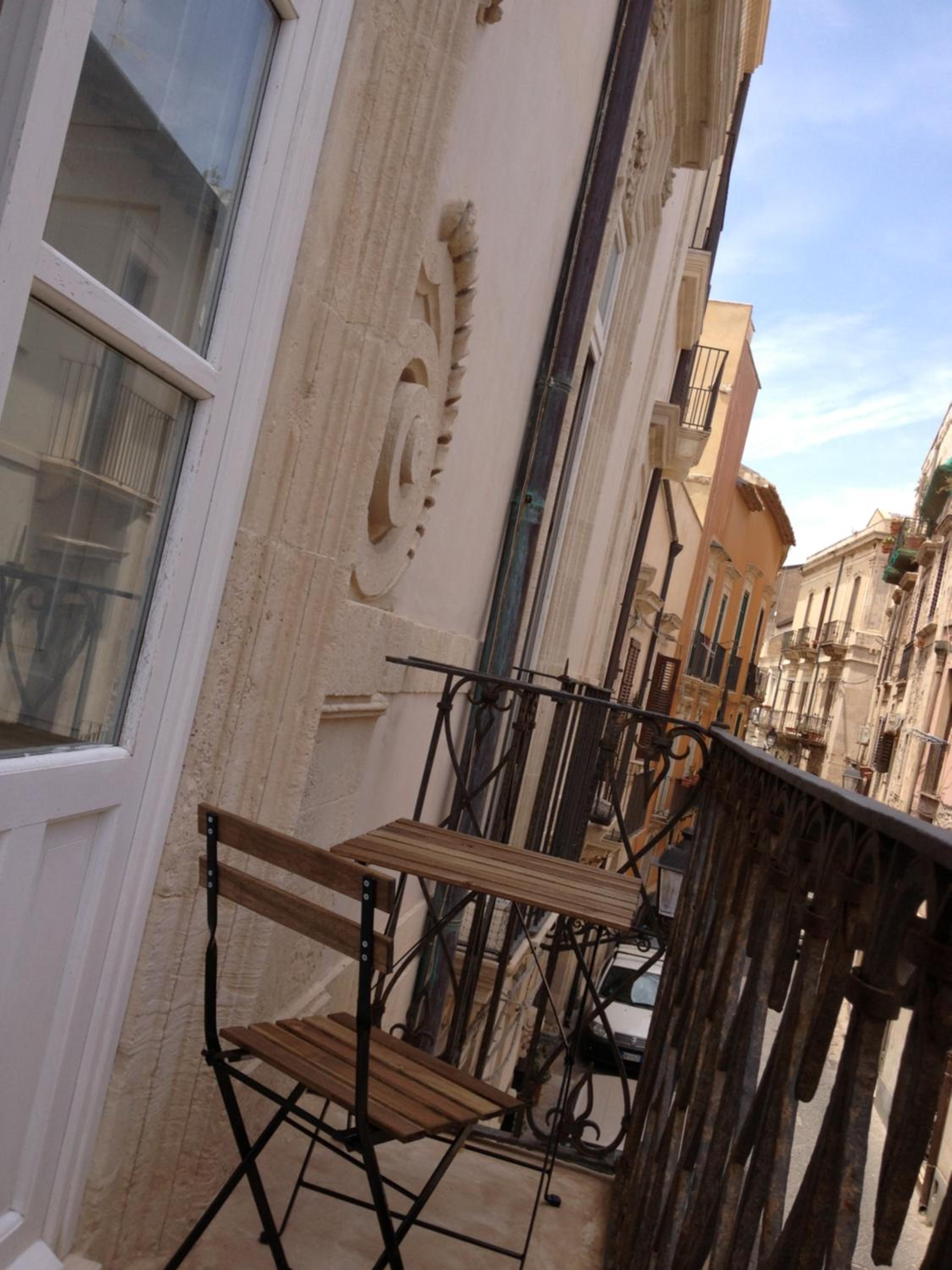 Ortigia Family House