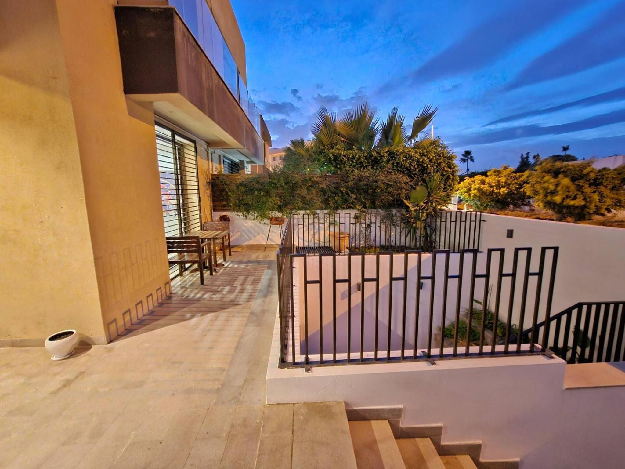 Refined villa in the heart of La Marsa with garden