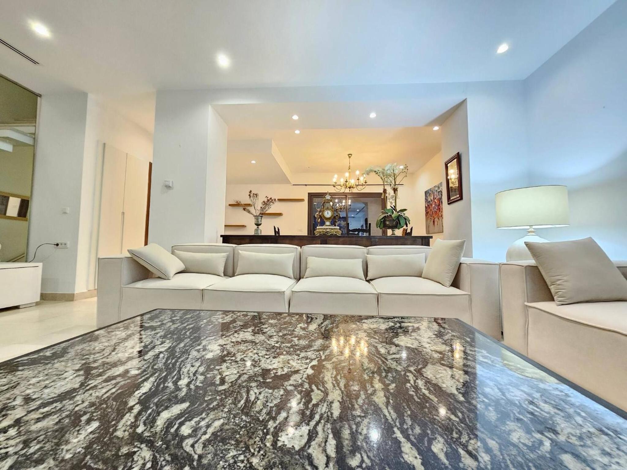 Refined villa in the heart of La Marsa with garden