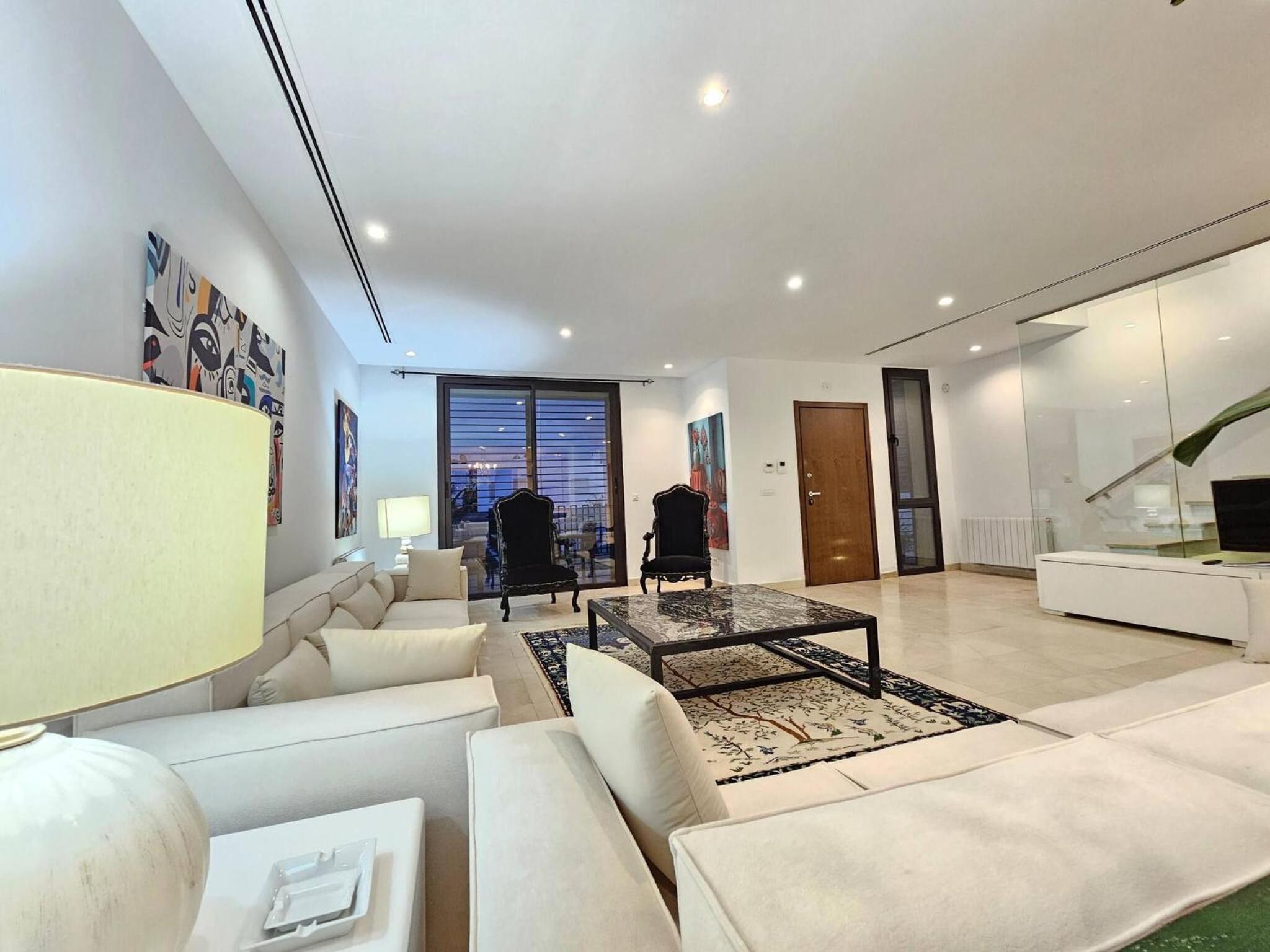 Refined villa in the heart of La Marsa with garden
