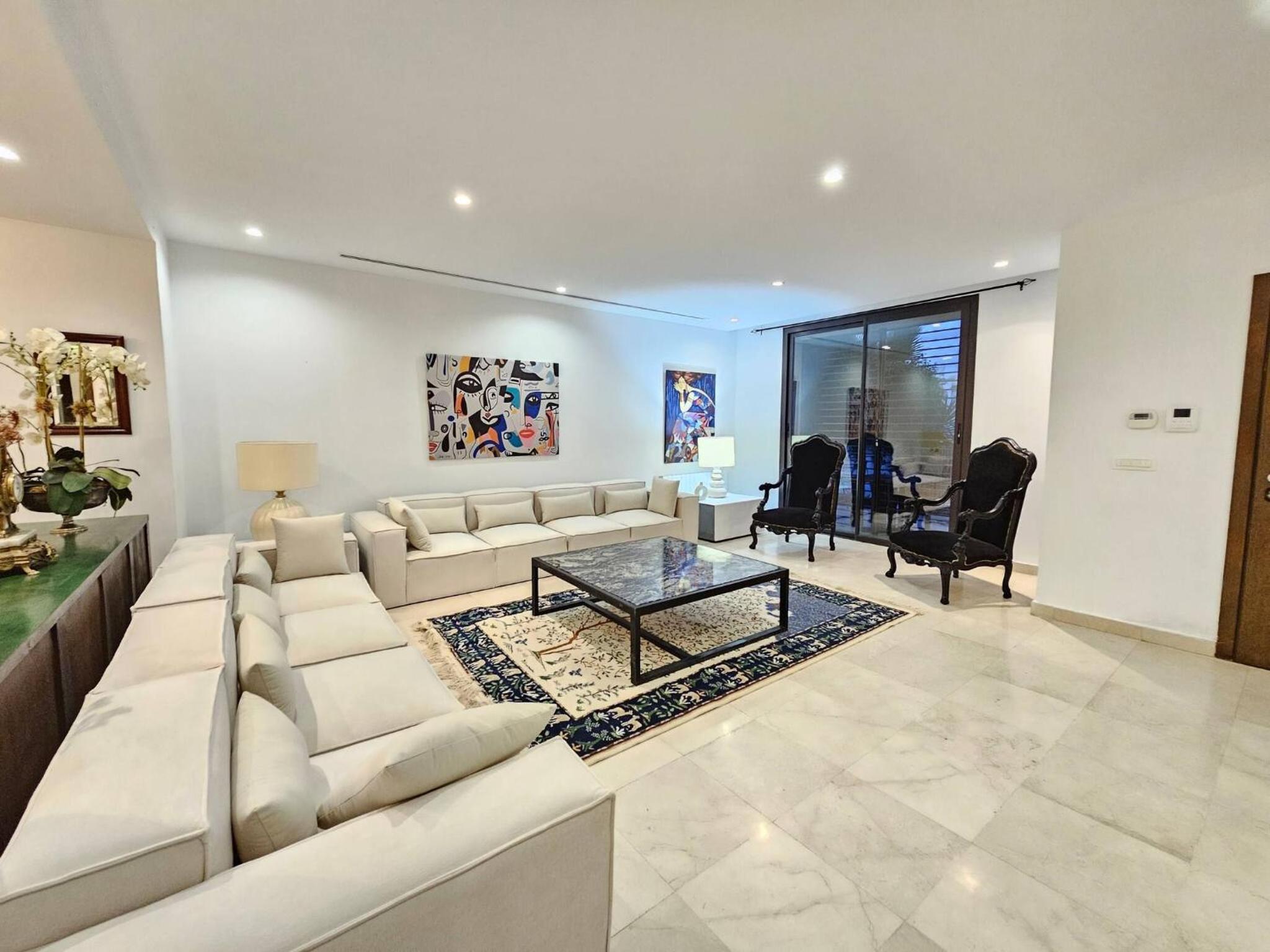 Refined villa in the heart of La Marsa with garden