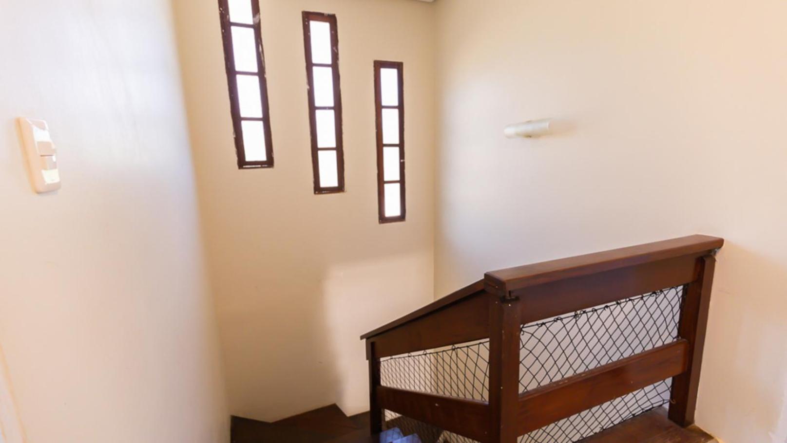 Casa com Wi-Fi, Piscina e Garagem a 550m da Praia