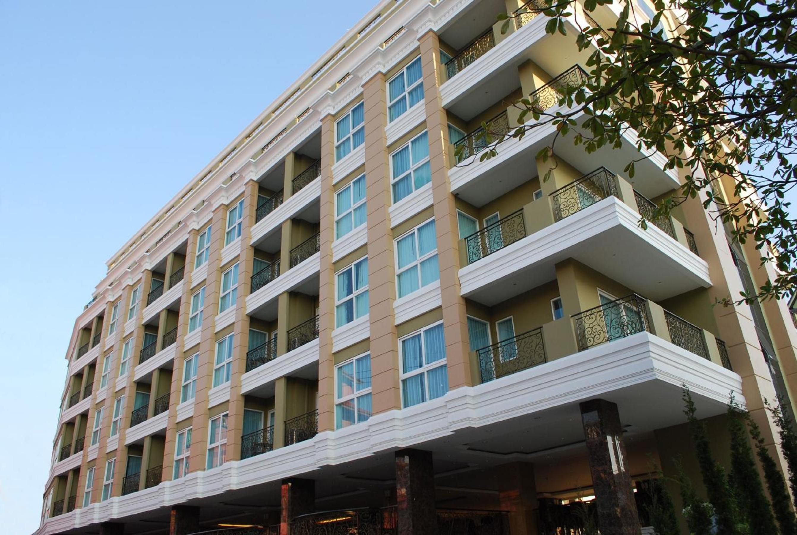 Hotel LK Royal Wing - Image 1