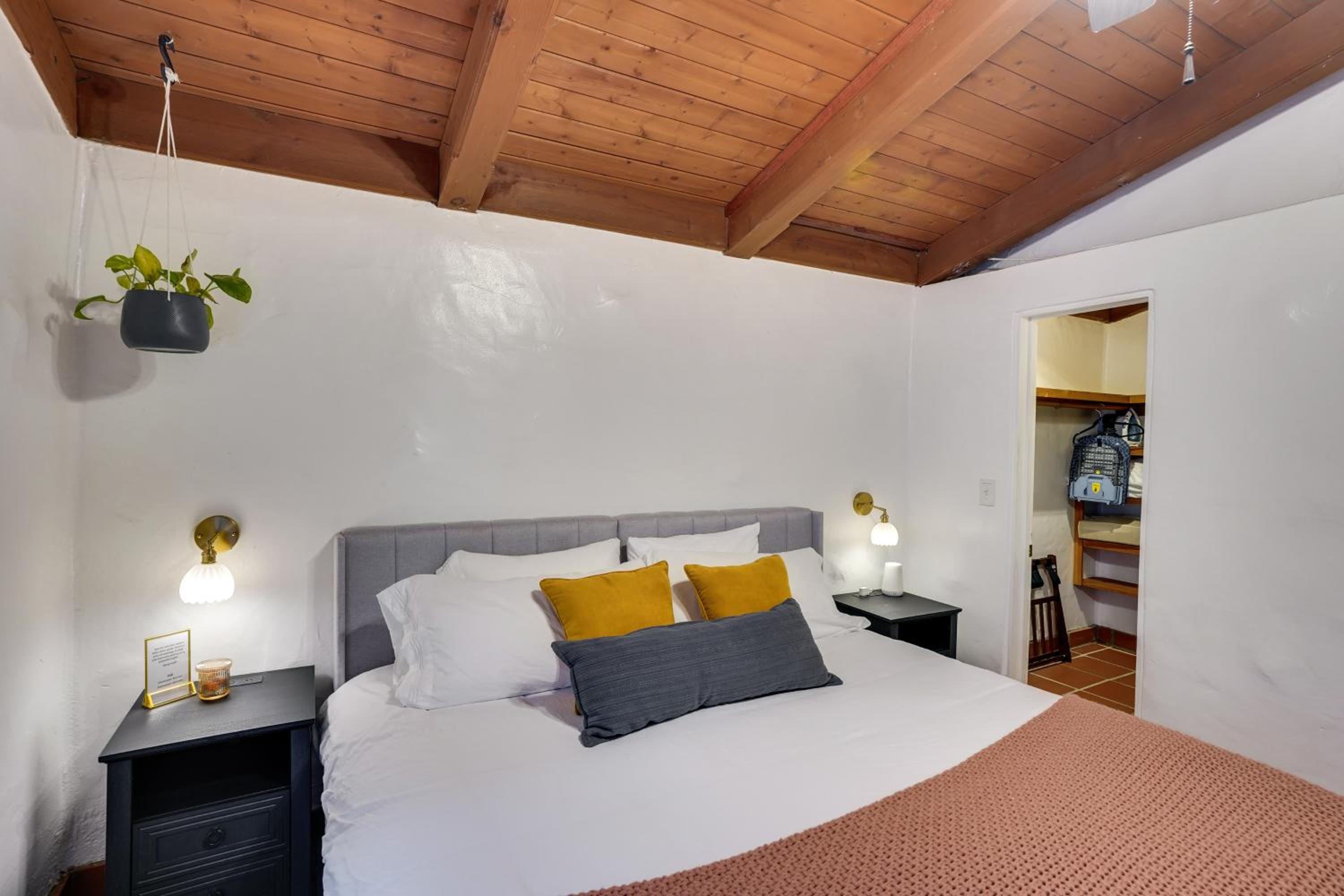 Creative SoCal Escape! Trabuco Canyon Casita