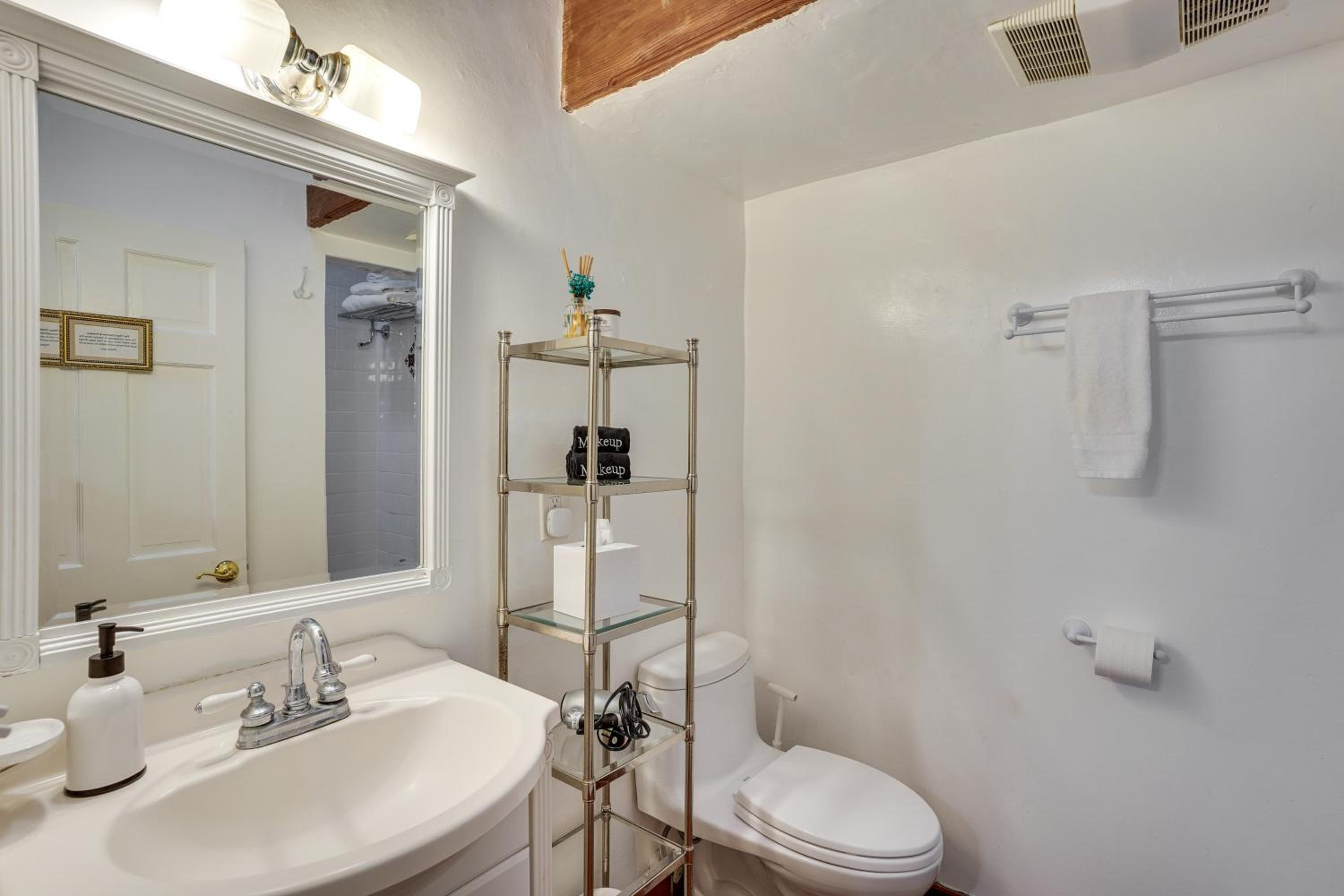 Creative SoCal Escape! Trabuco Canyon Casita