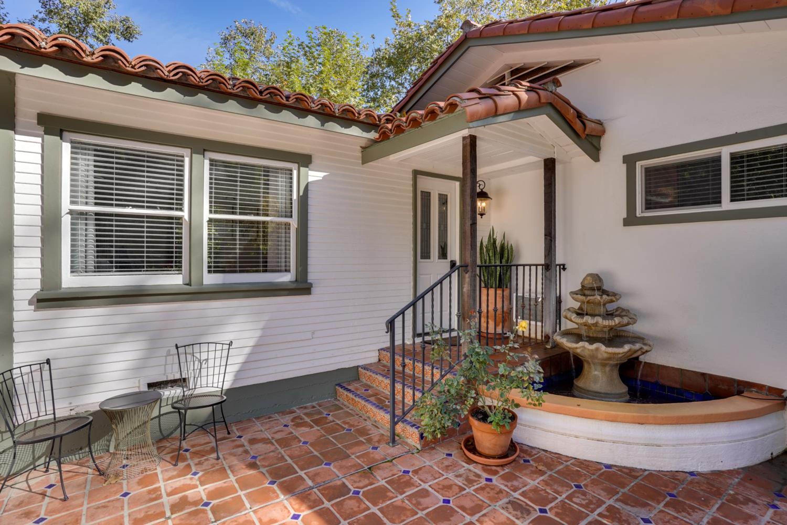 Spacious Courtyard and Spanish Charm Silverado Home