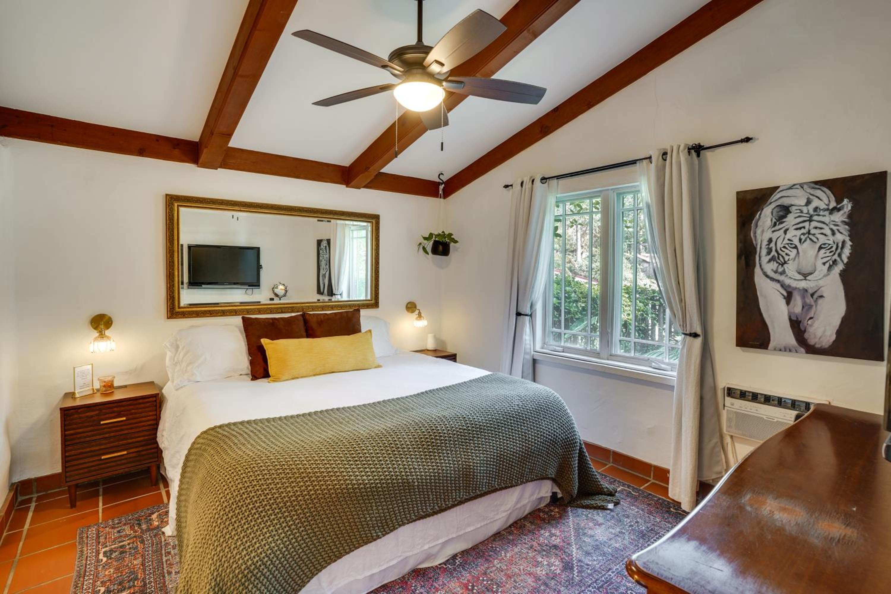 Romantic Retreat at Rancho Las Lomas Pet Friendly