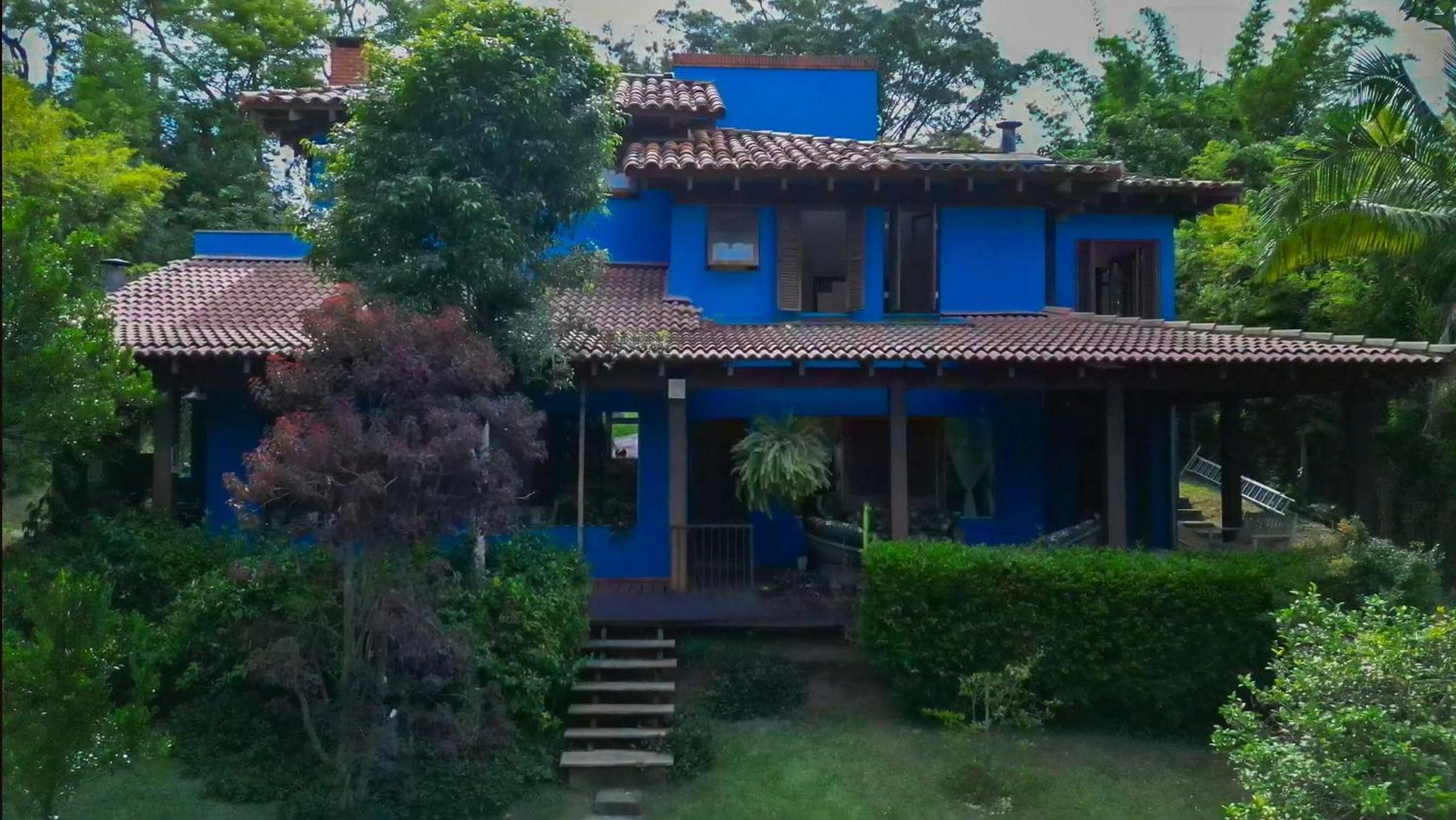 Casa espaçosa com piscina ampla e churrasqueira perto de São Paulo