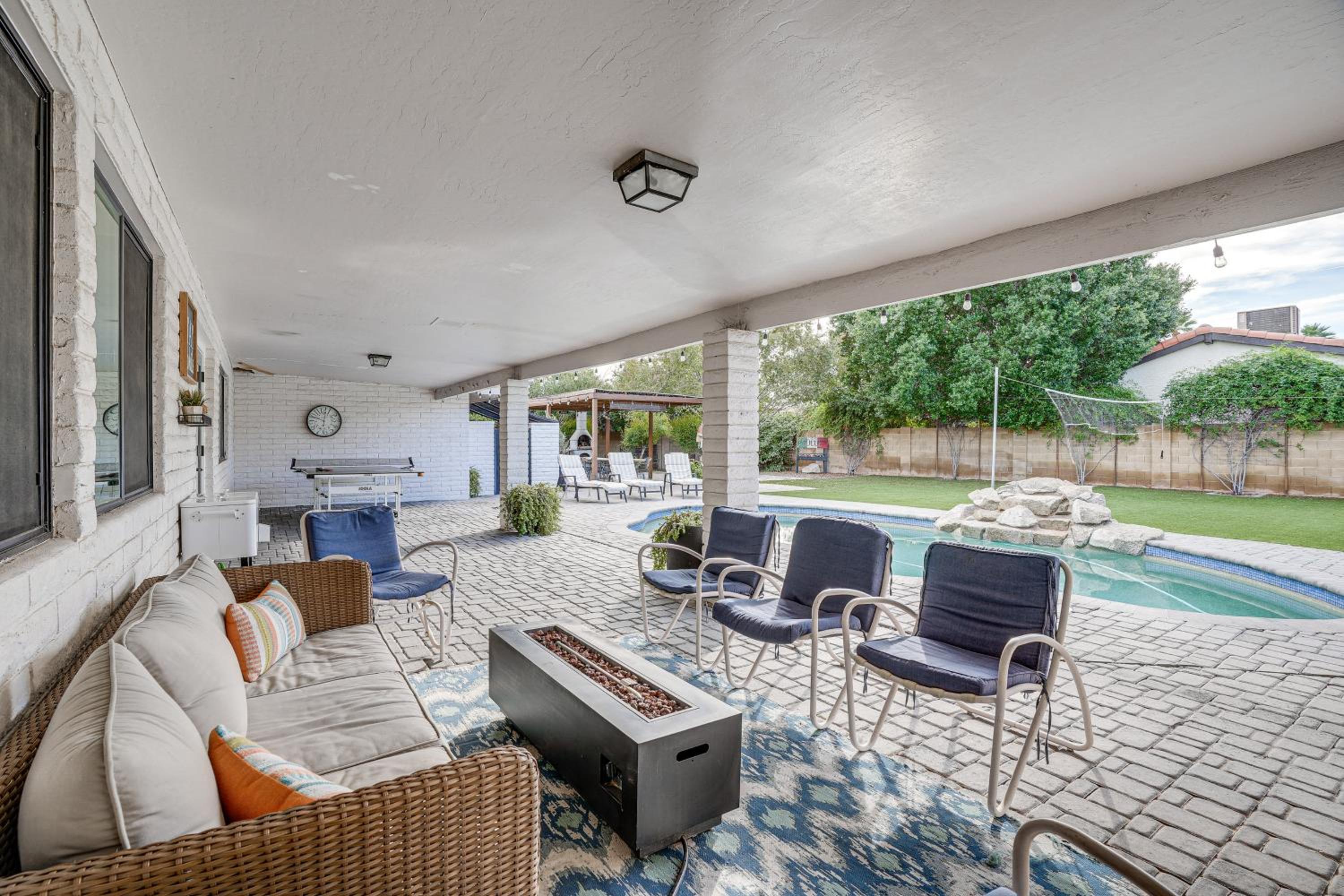 Luxurious Outdoor Oasis! Spacious Mesa Retreat