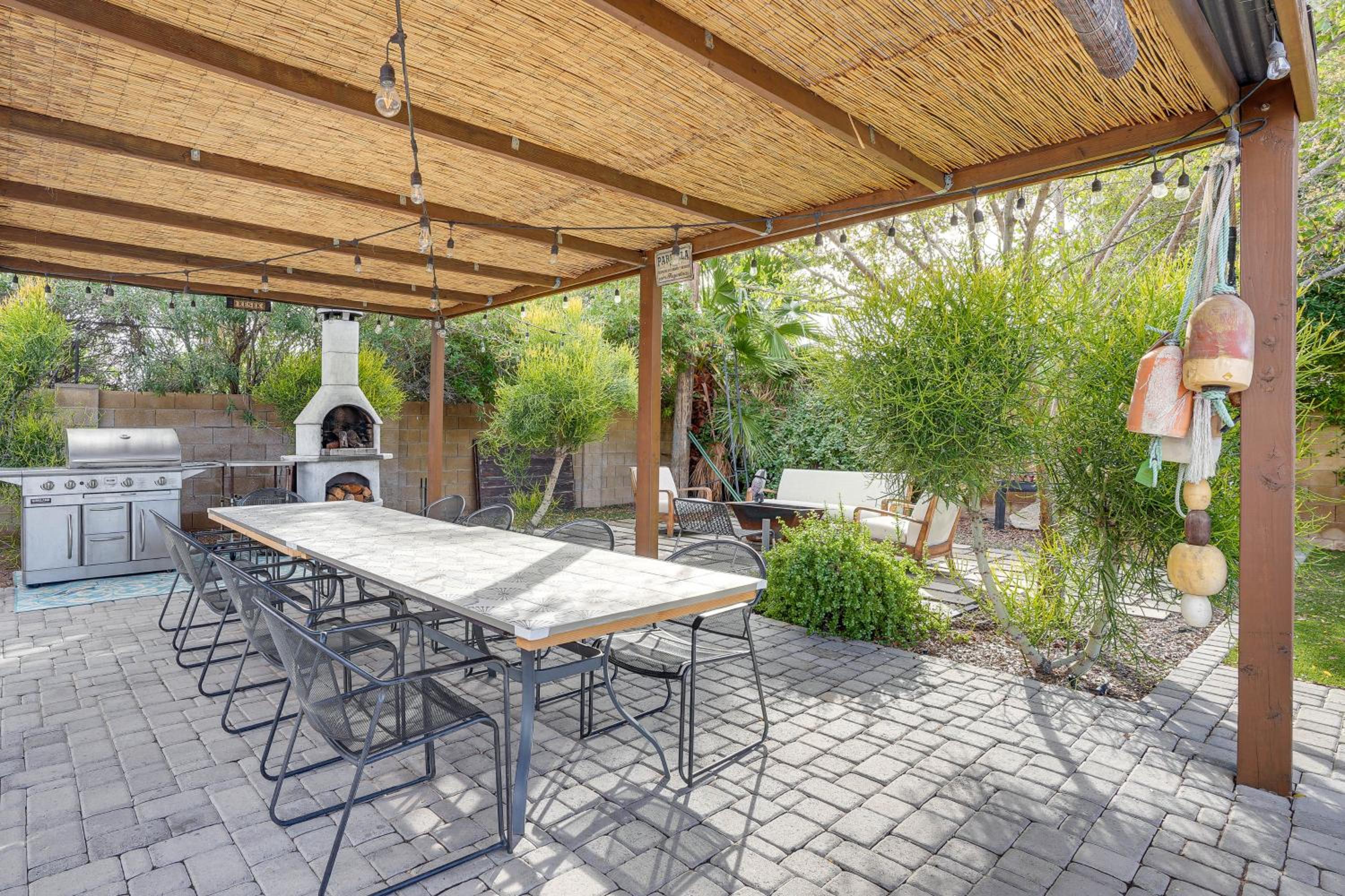 Luxurious Outdoor Oasis! Spacious Mesa Retreat