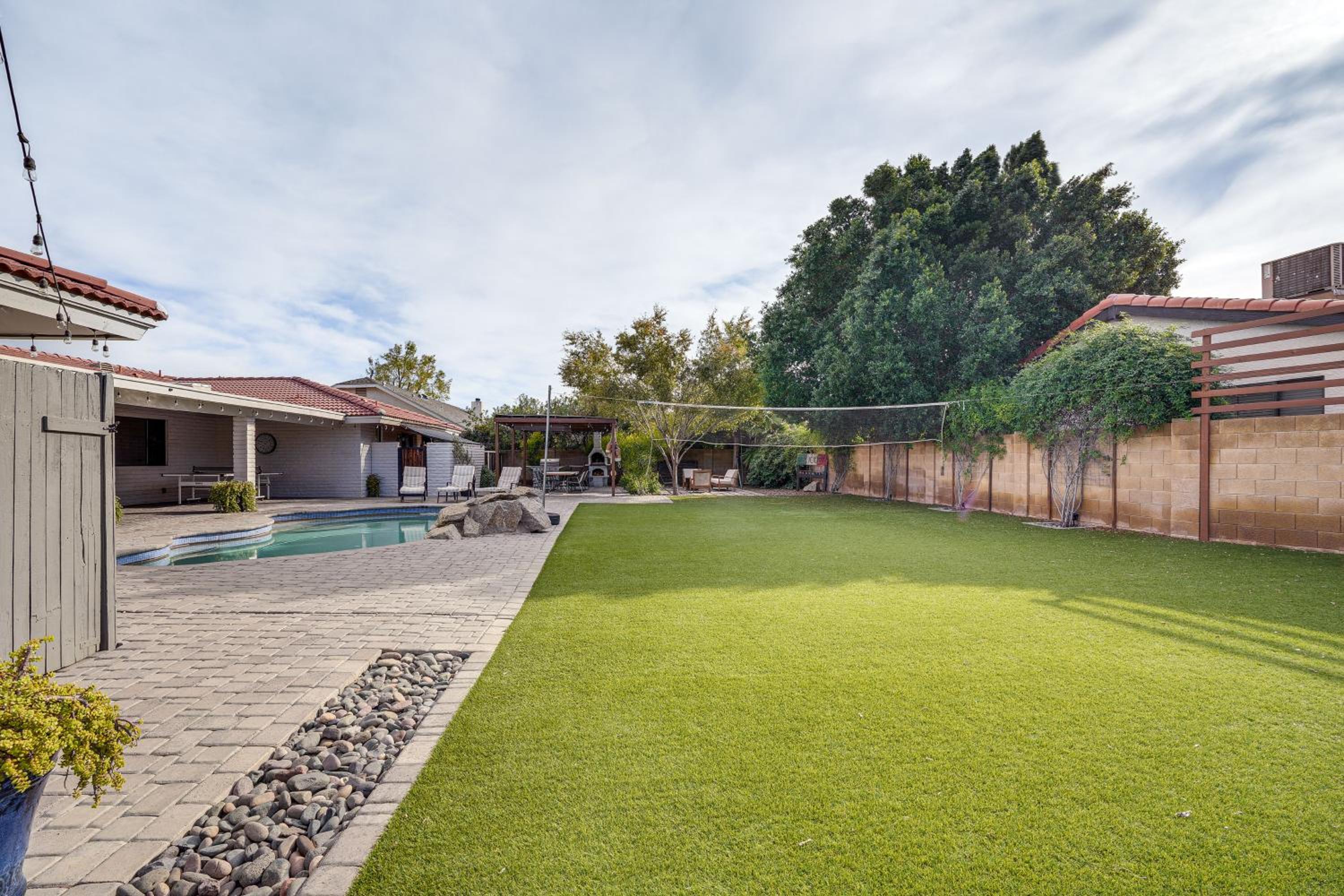 Luxurious Outdoor Oasis! Spacious Mesa Retreat