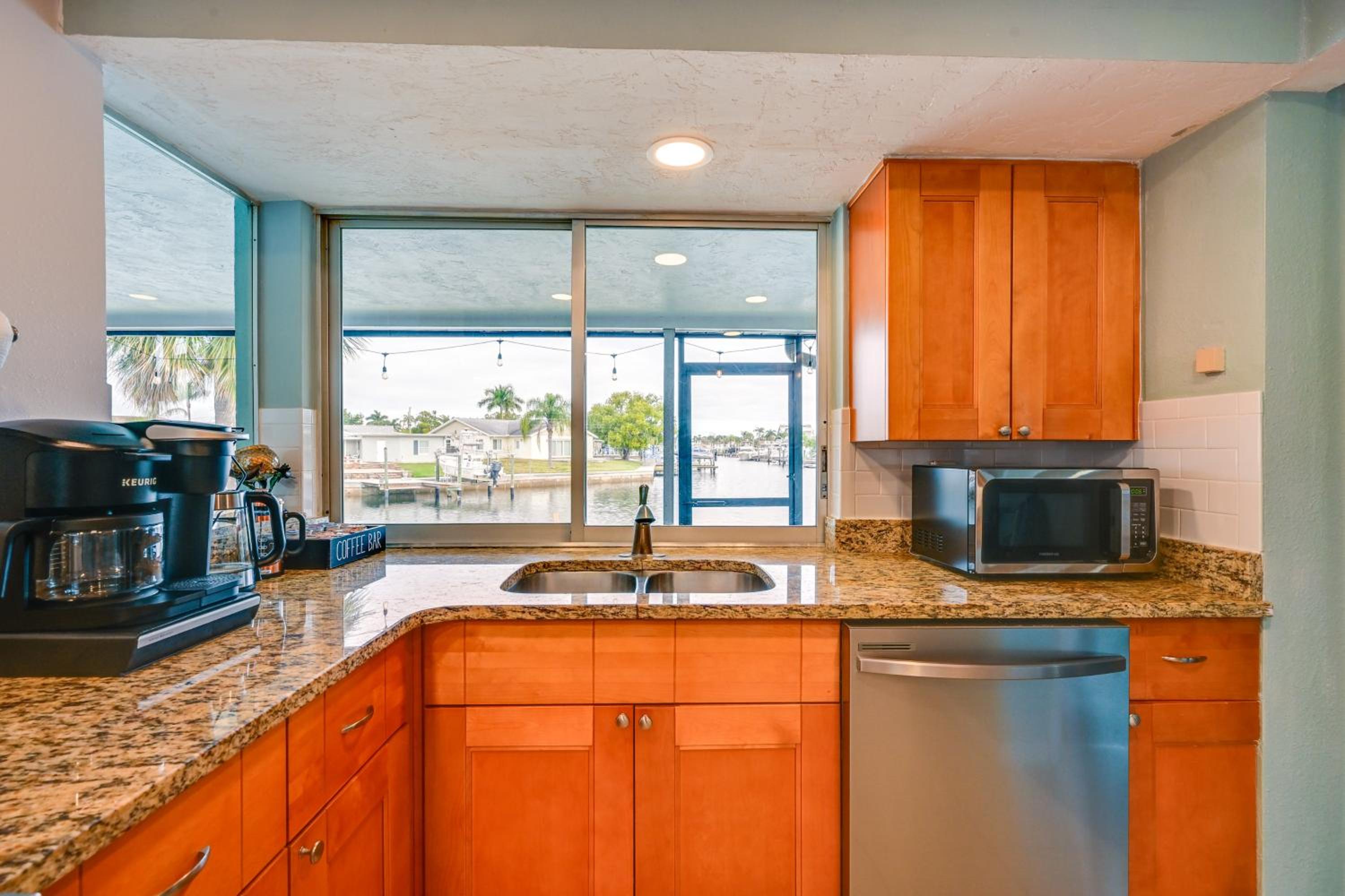 4 Mi to Beach! Waterfront New Port Richey Retreat