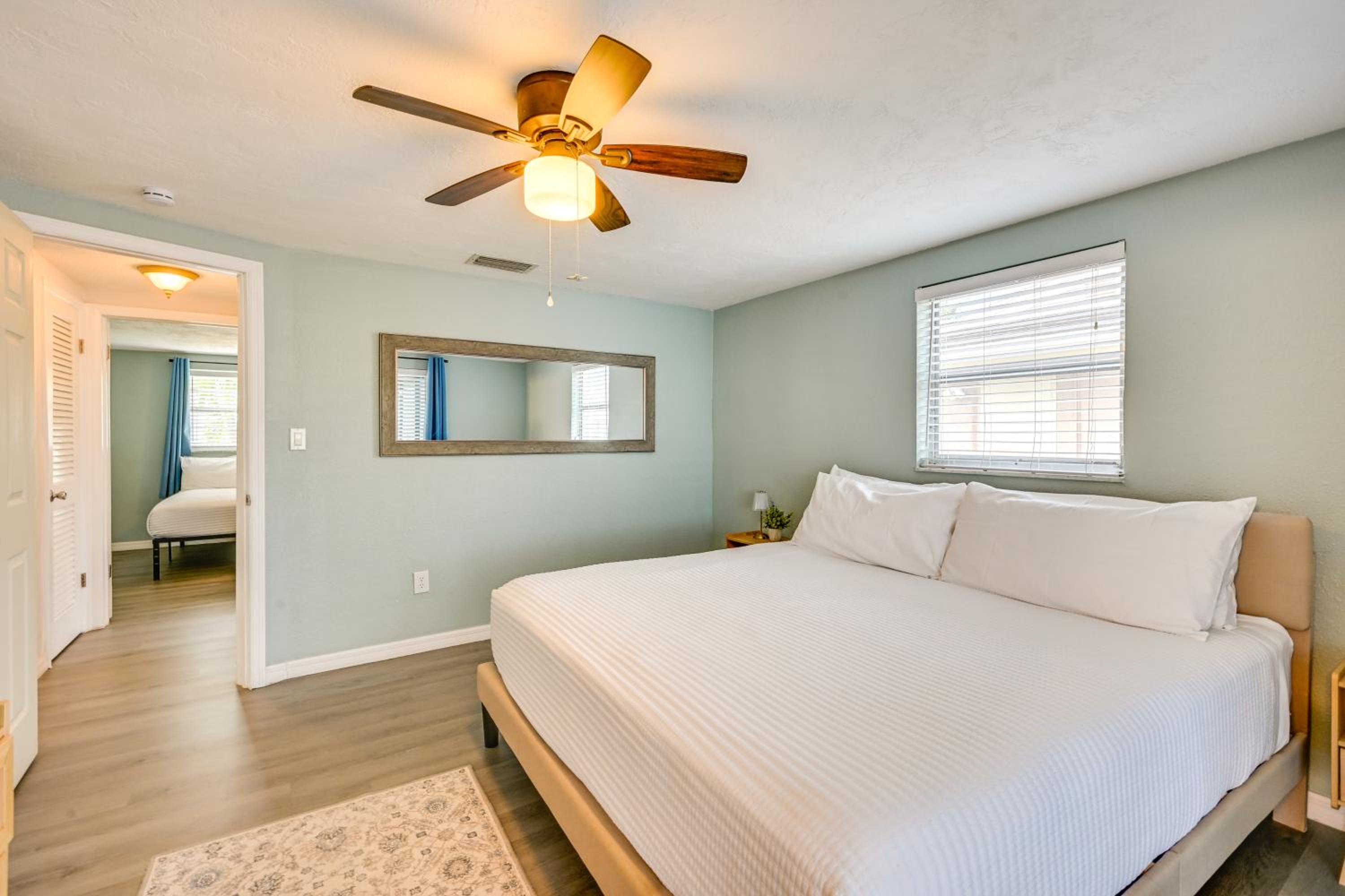 4 Mi to Beach! Waterfront New Port Richey Retreat