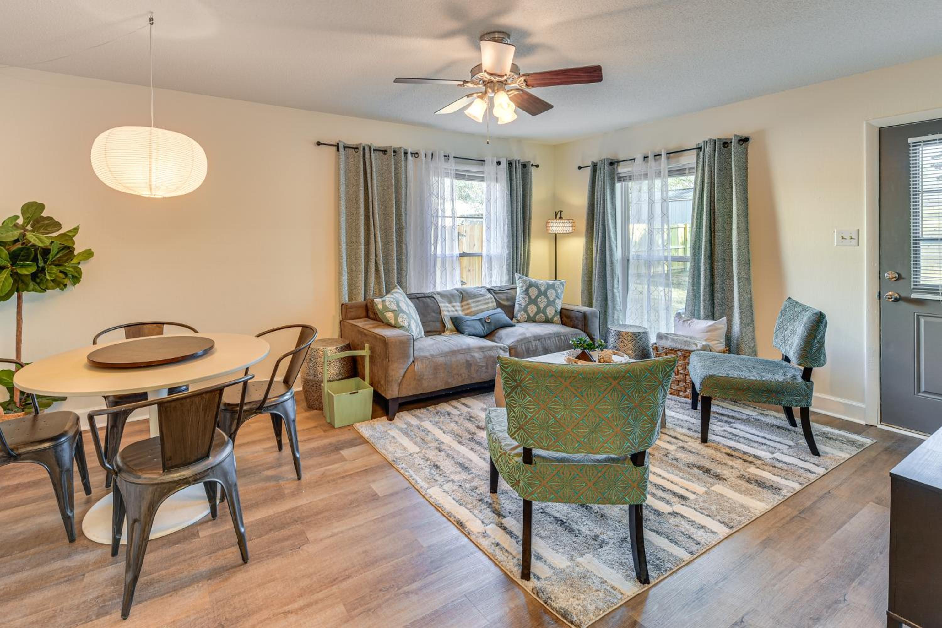 Quiet and Modern Family Home in Spring Lake