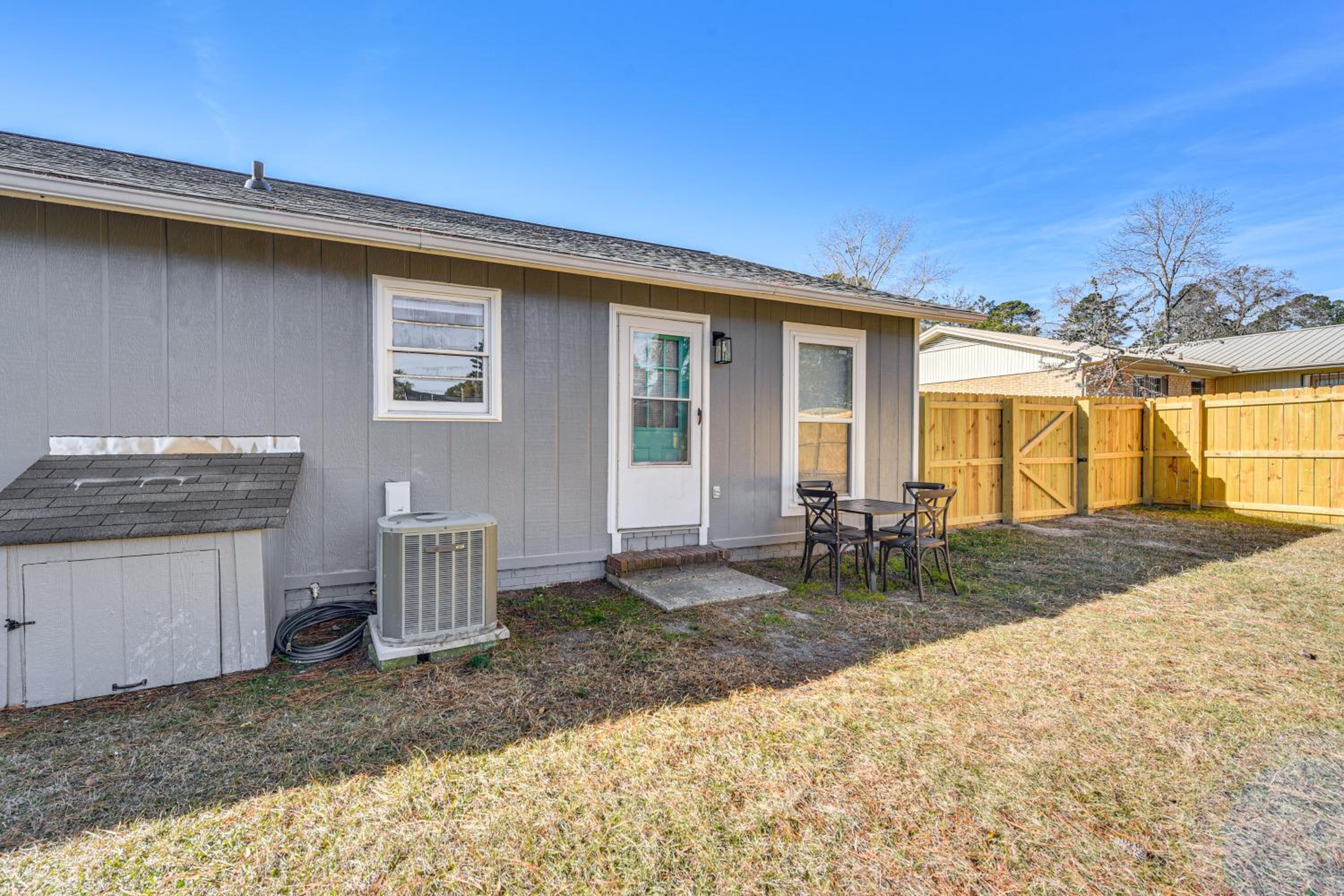 Quiet and Modern Family Home in Spring Lake