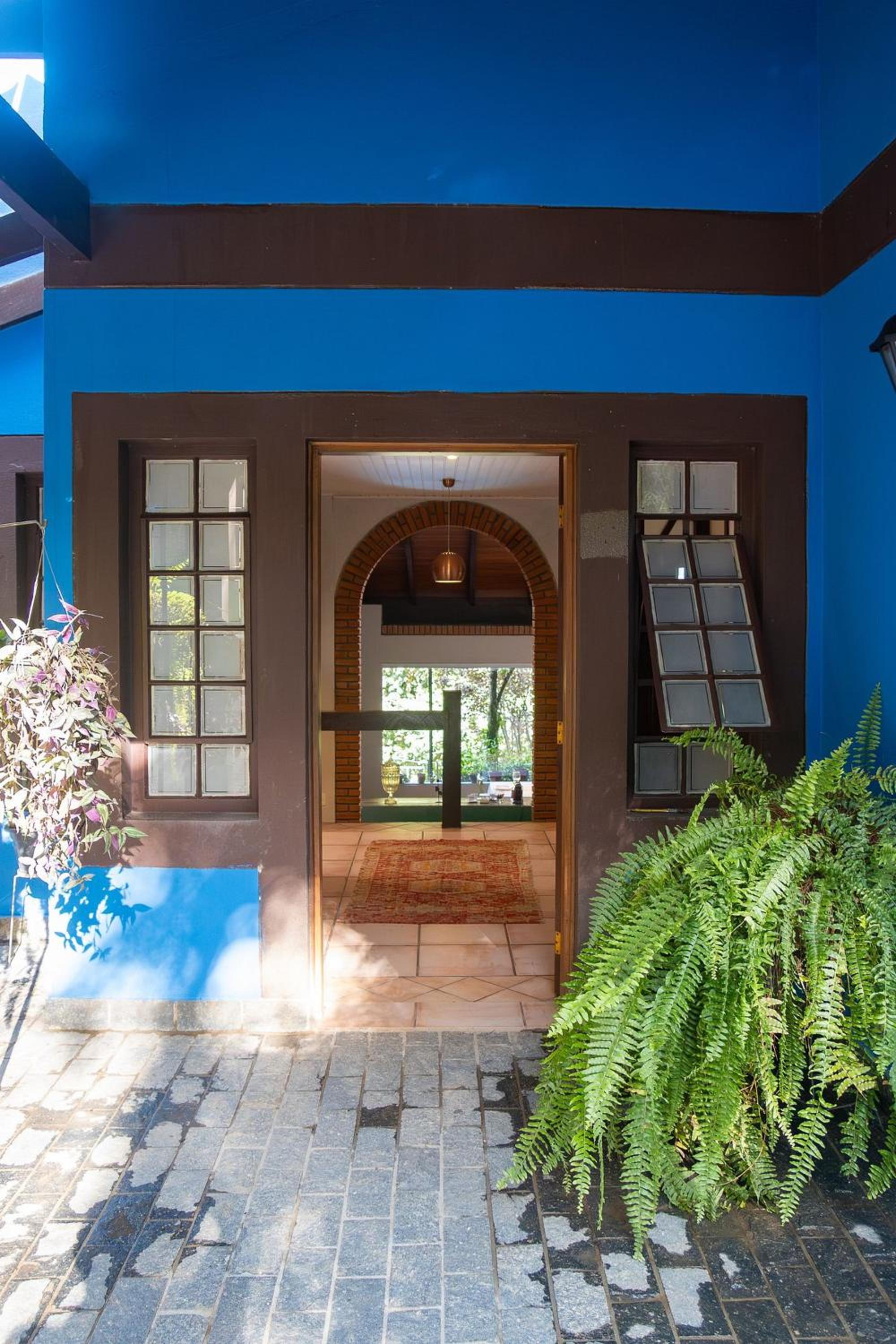 Casa espaçosa com piscina ampla e churrasqueira perto de São Paulo