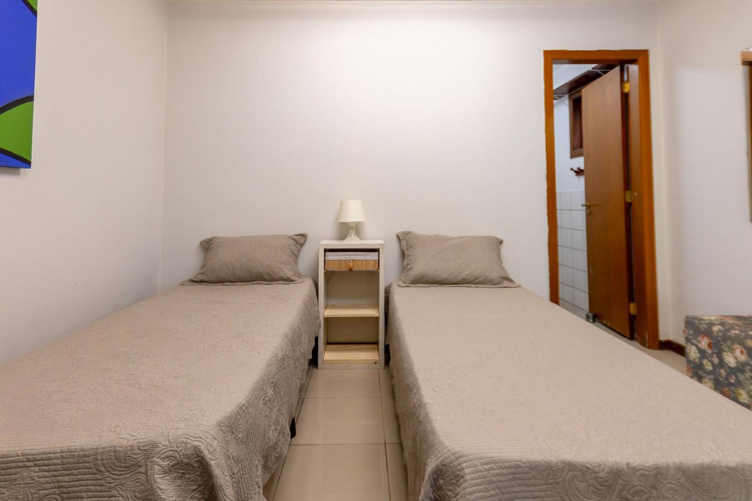Casa espaçosa com piscina ampla e churrasqueira perto de São Paulo