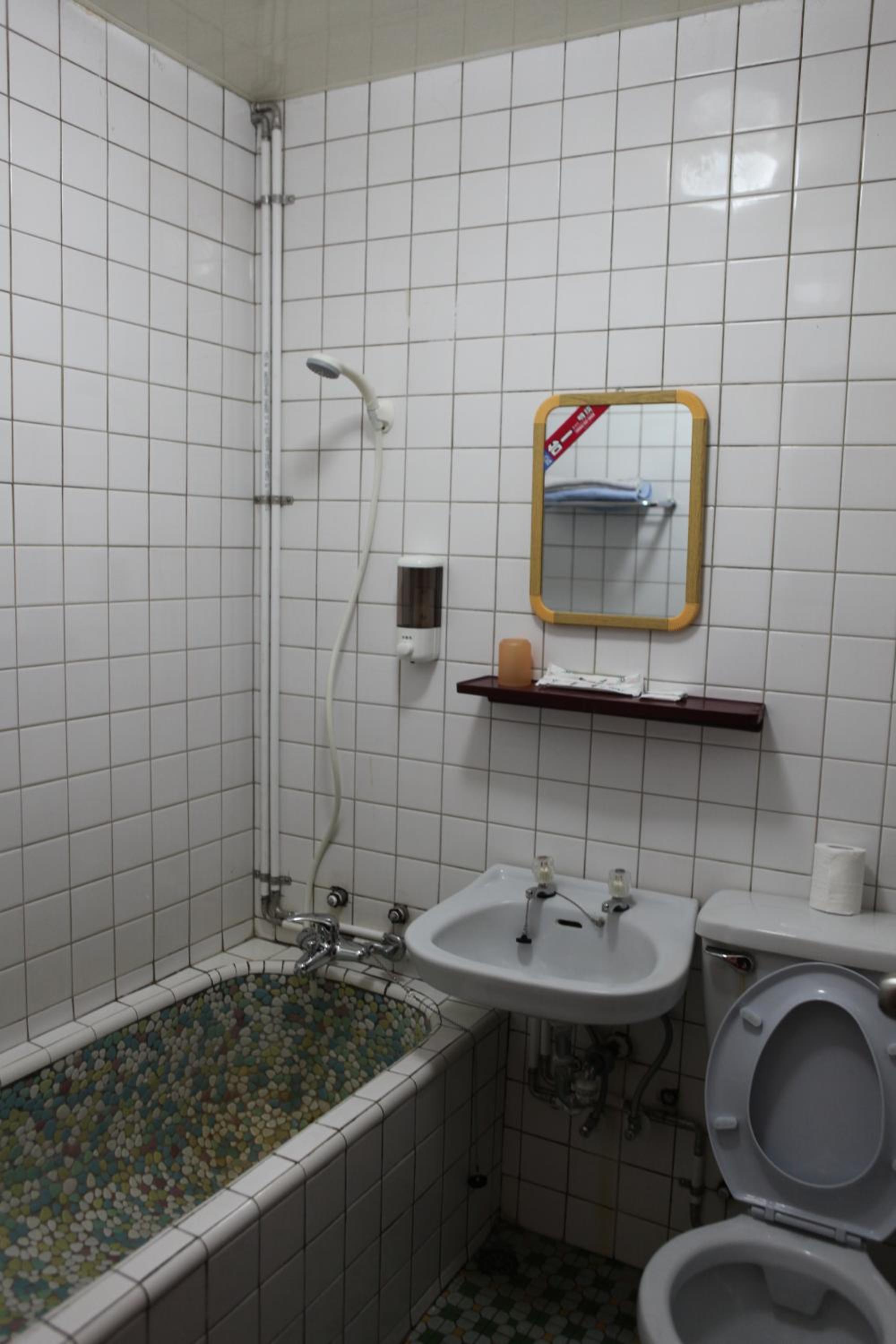 Ku Shan Yuan Hotel-No Lift