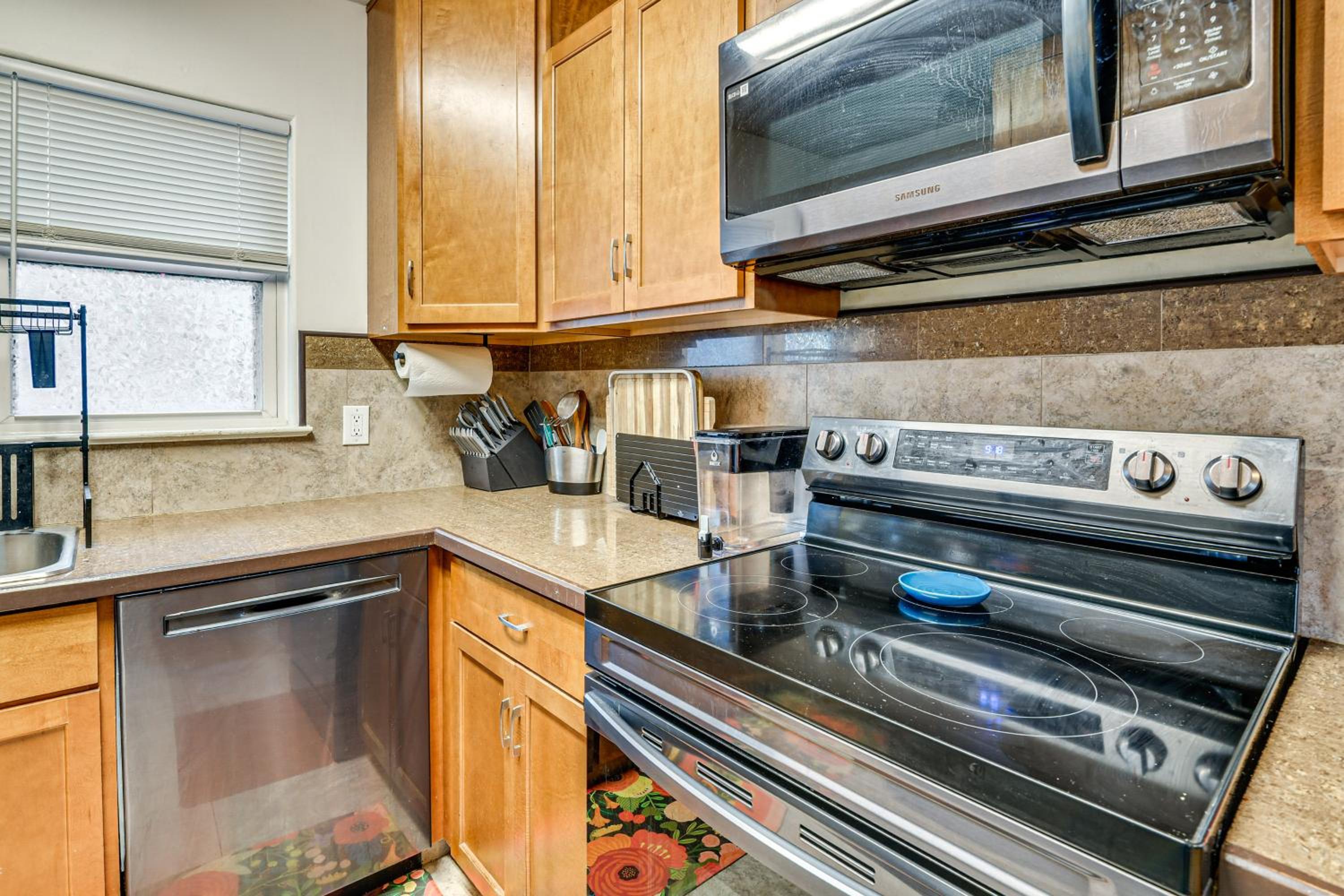 7 Mi to Dtwn Denver Pet-Friendly Home with Yard
