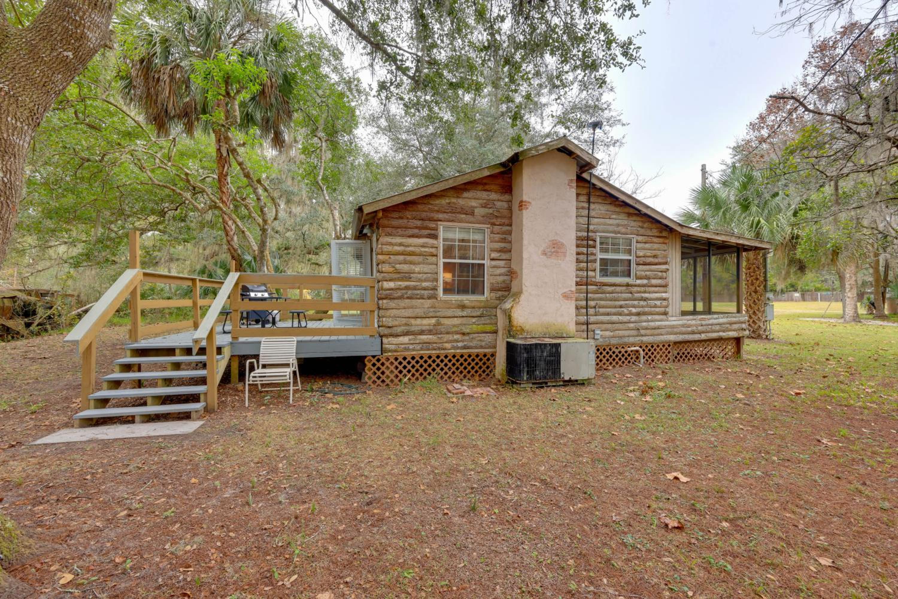 Fish, Boat and Explore Cross Creek Cabin with Dock!