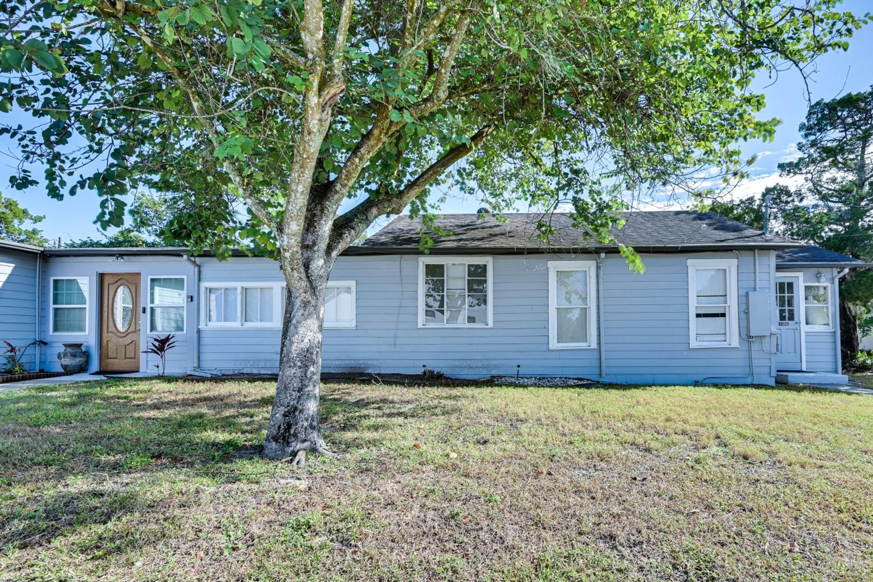 Newly Remodeled Home 1 Mi to Dtwn New Port Richey