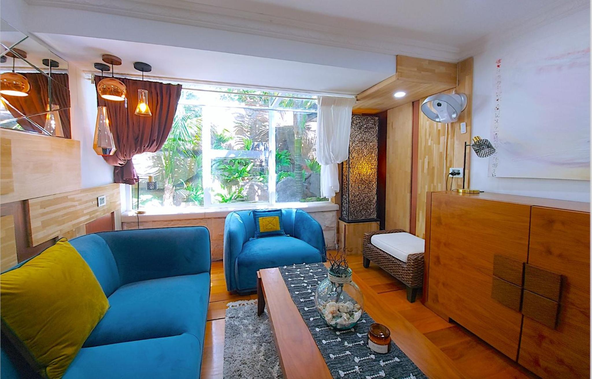 Charming Retreat at Famous Palm Beach Outdoor Spa till 8 Walk to Ocean beach