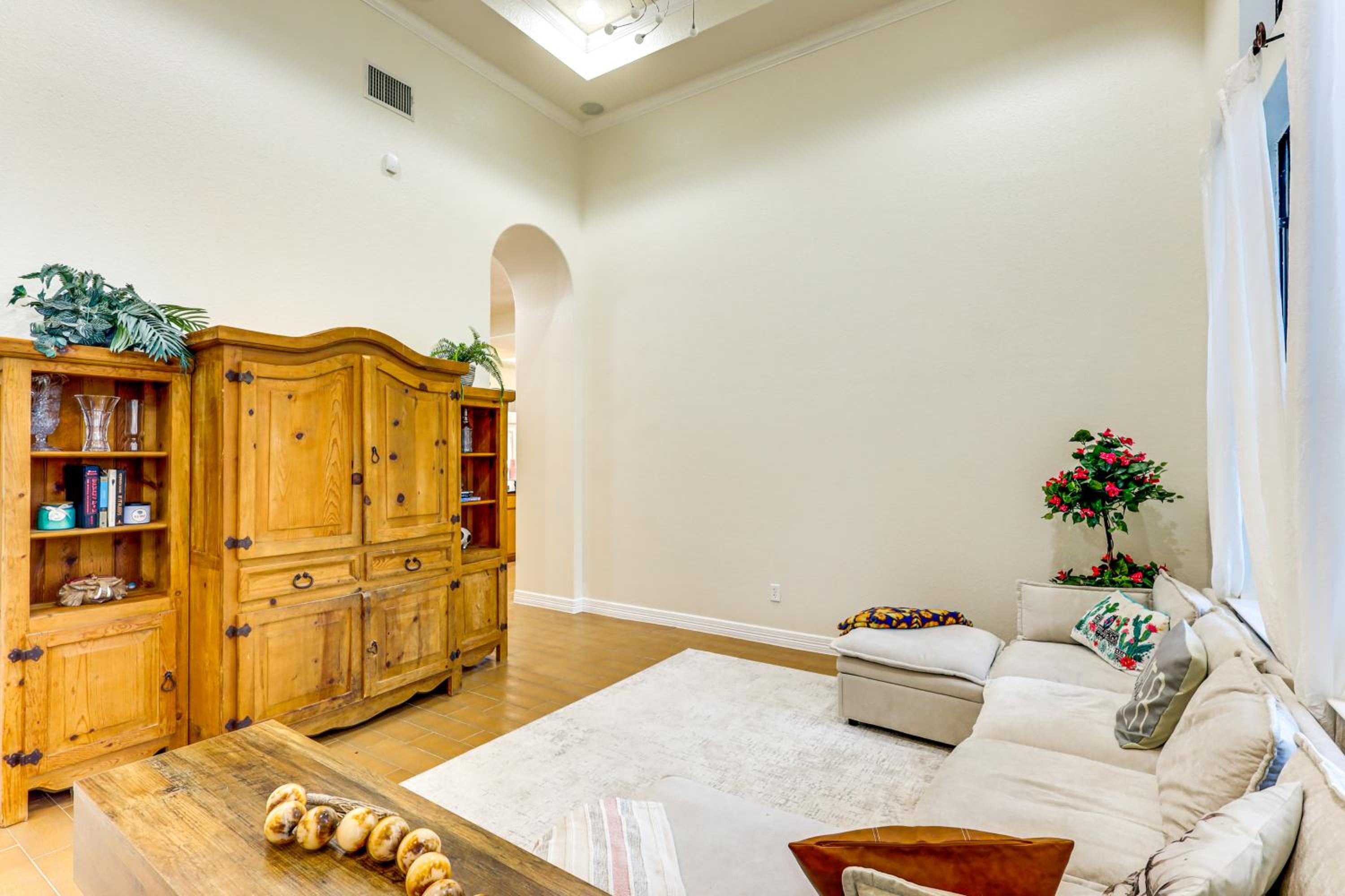 3 Mi to Lake! Belton Getaway with Outdoor Kitchen