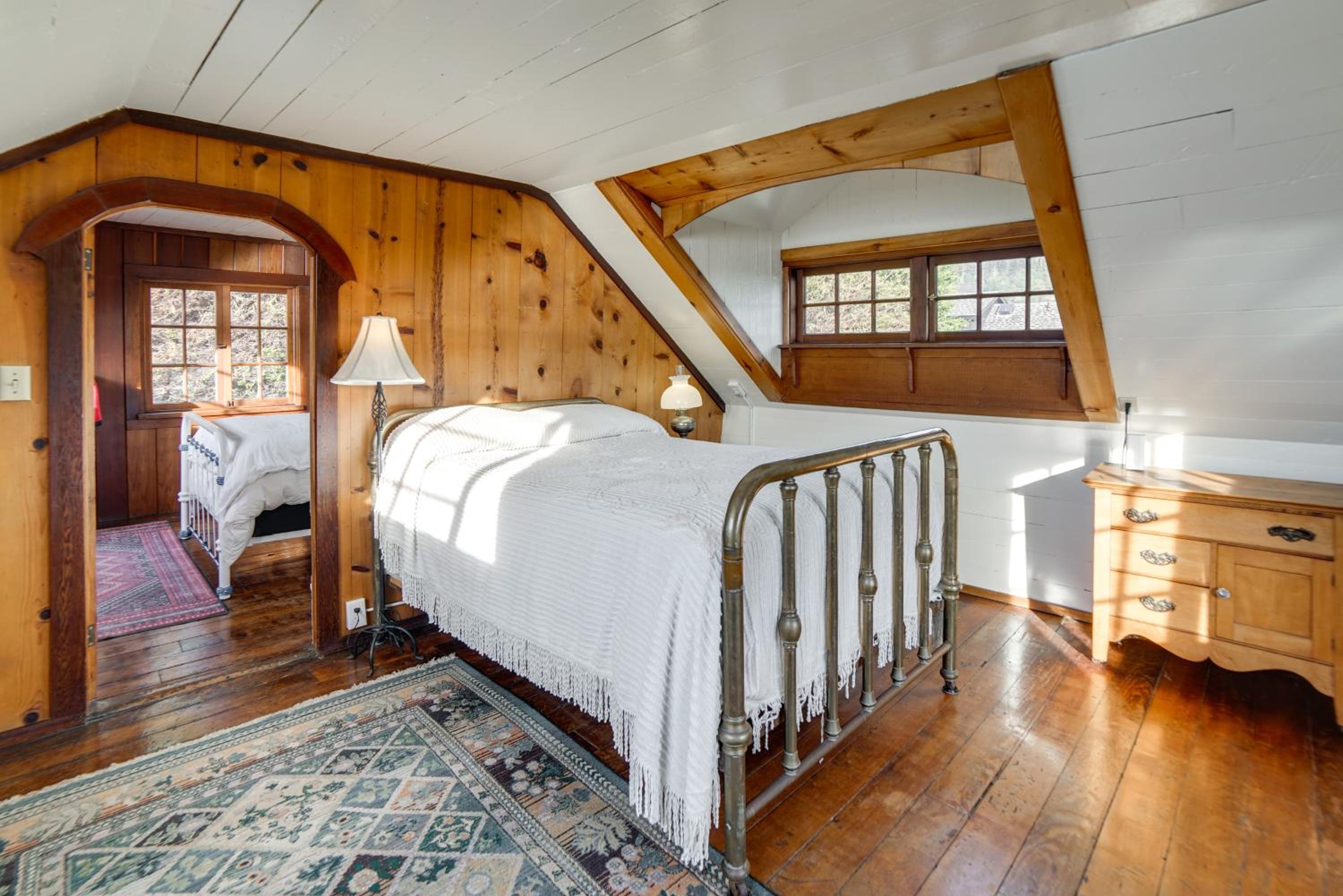Rustic Oceanfront Mendocino Coast Cottage with Deck!