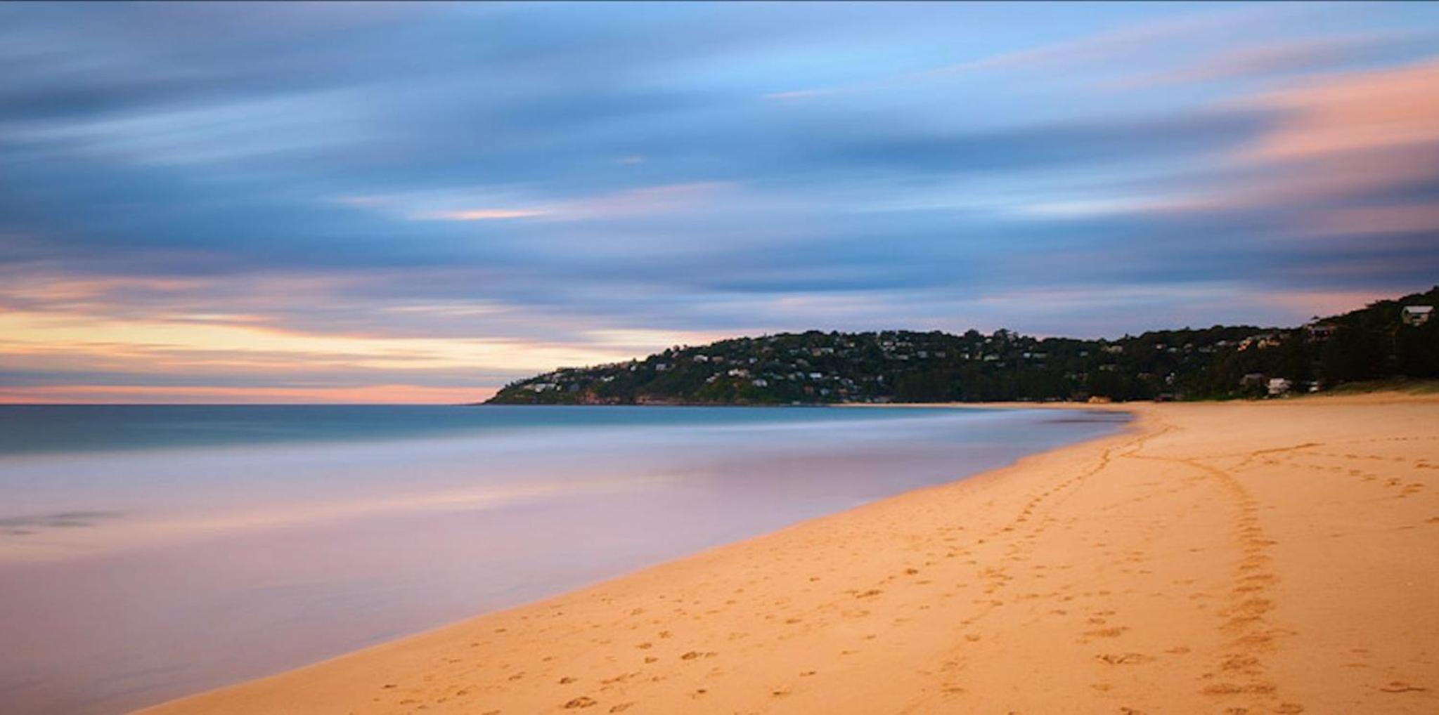 Charming Retreat at Famous Palm Beach Outdoor Spa till 8 Walk to Ocean beach